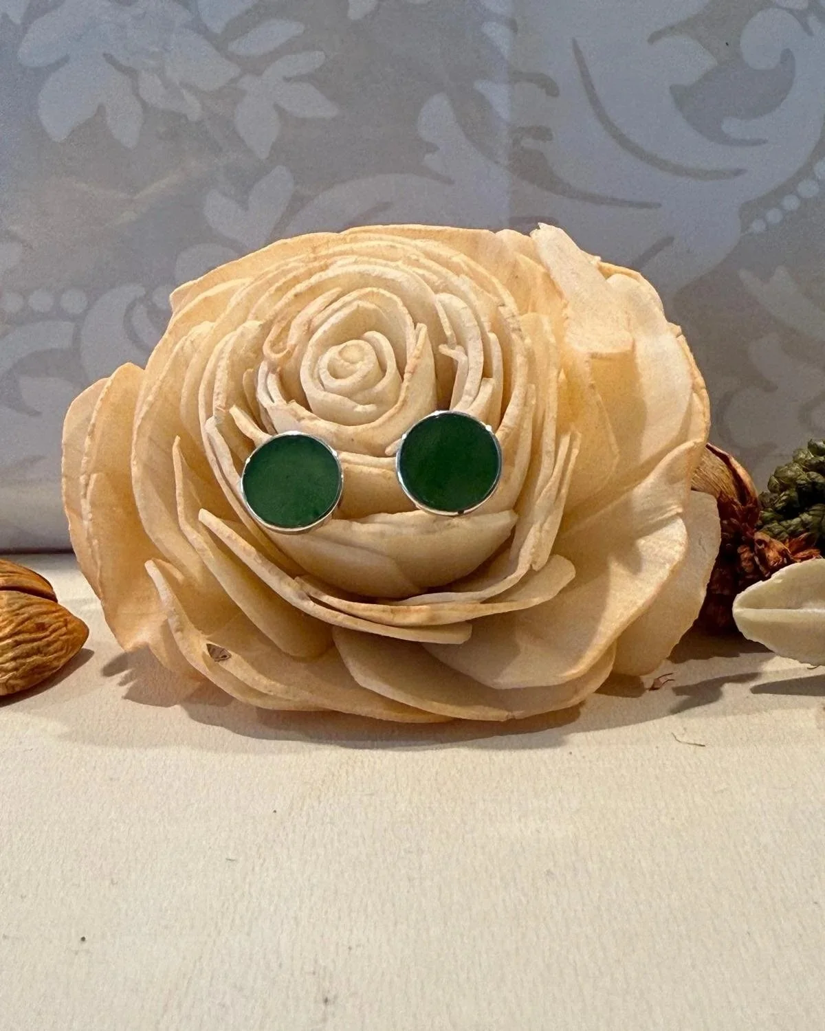 Silver 8mm round greenstone studs