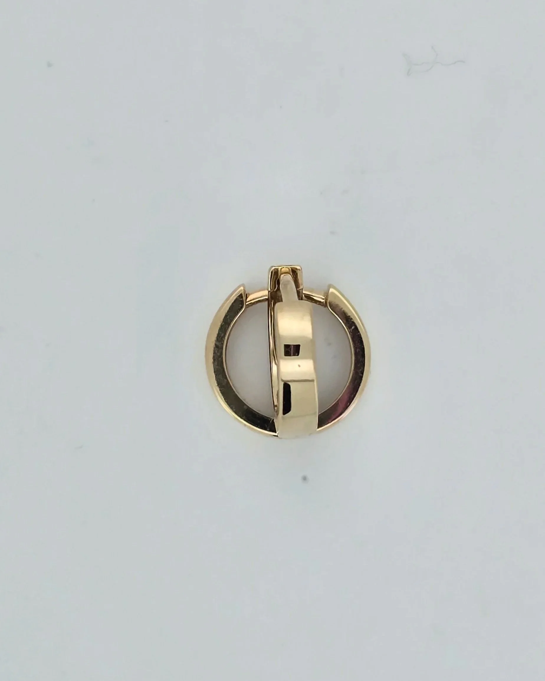 9ct square huggie