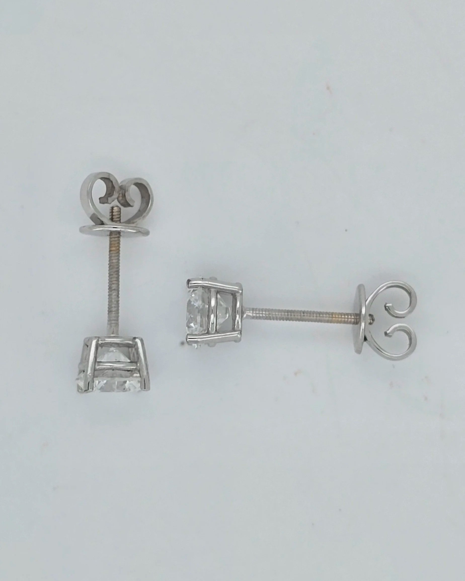 18ct White Gold Lab Diamond Stud Earrings