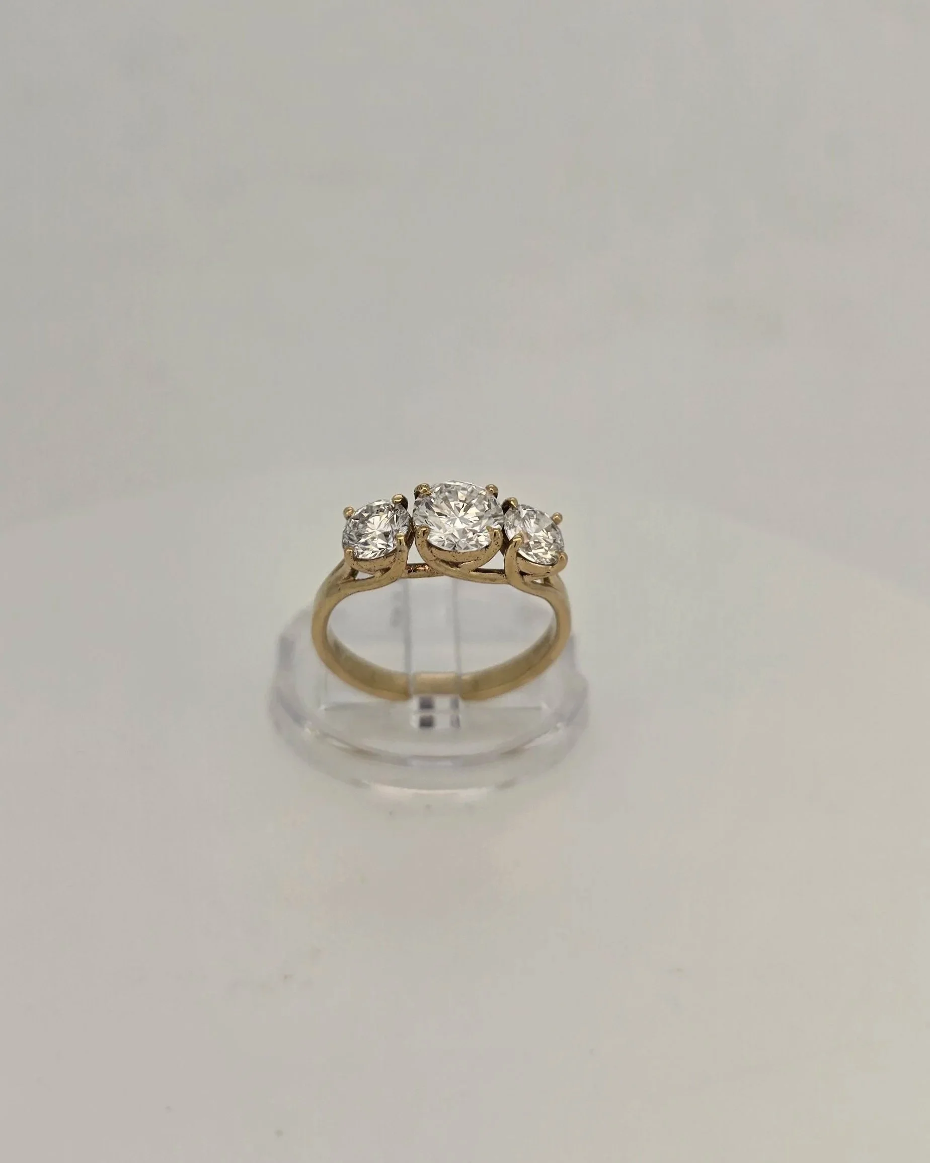 9ct Yellow Gold Trio Diamond Ring