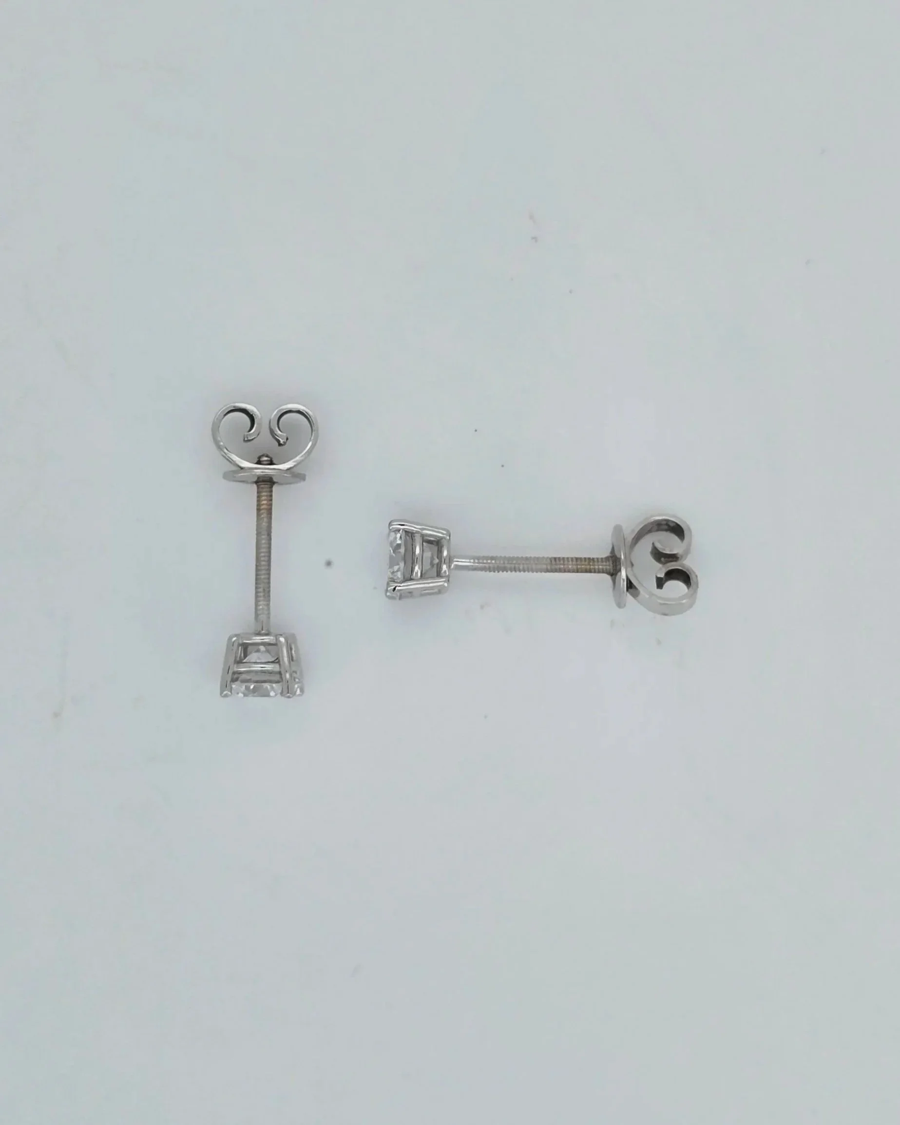 18ct White Gold Lab Diamond Stud Earrings