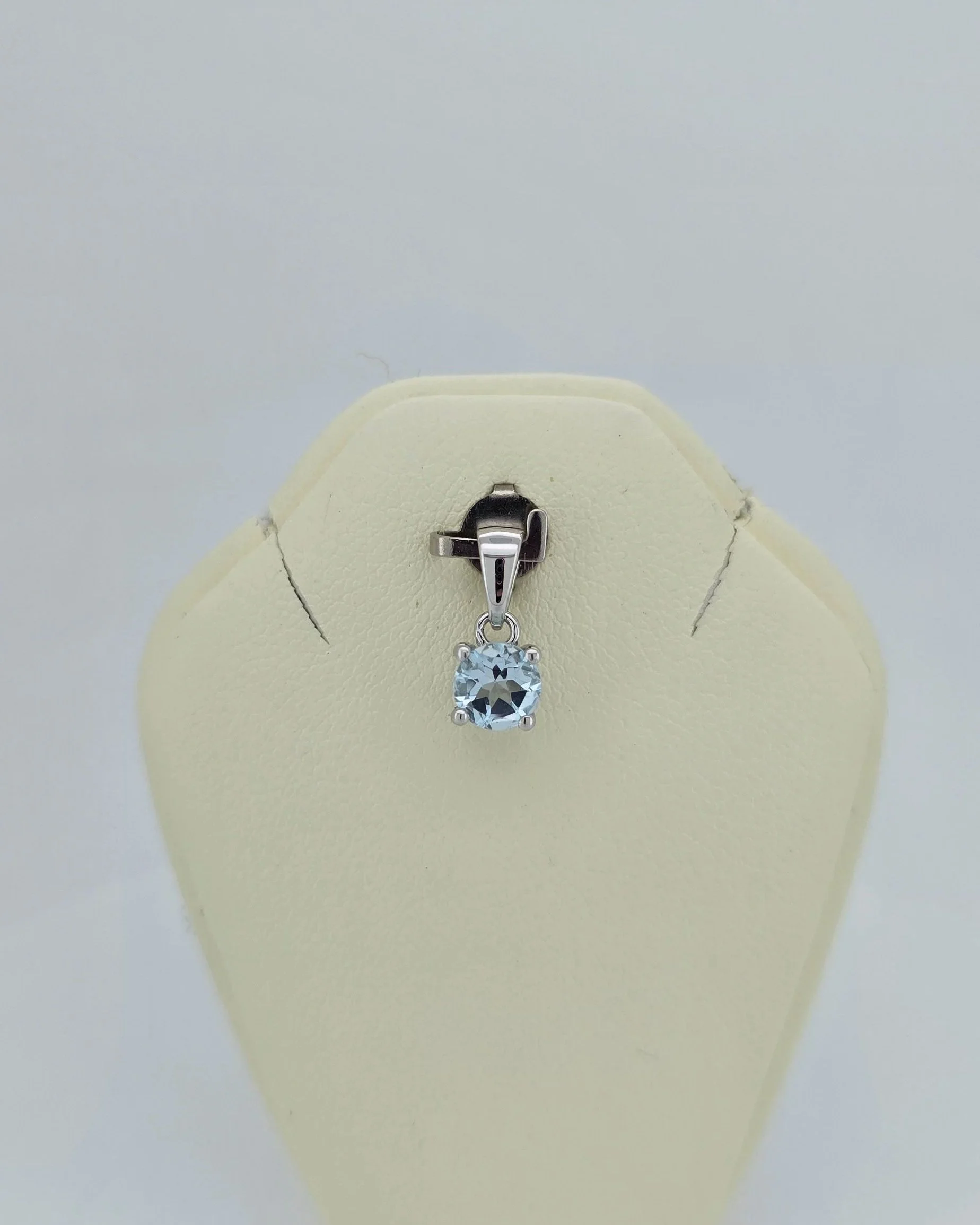 Sterling Silver Blue Topaz Pendant