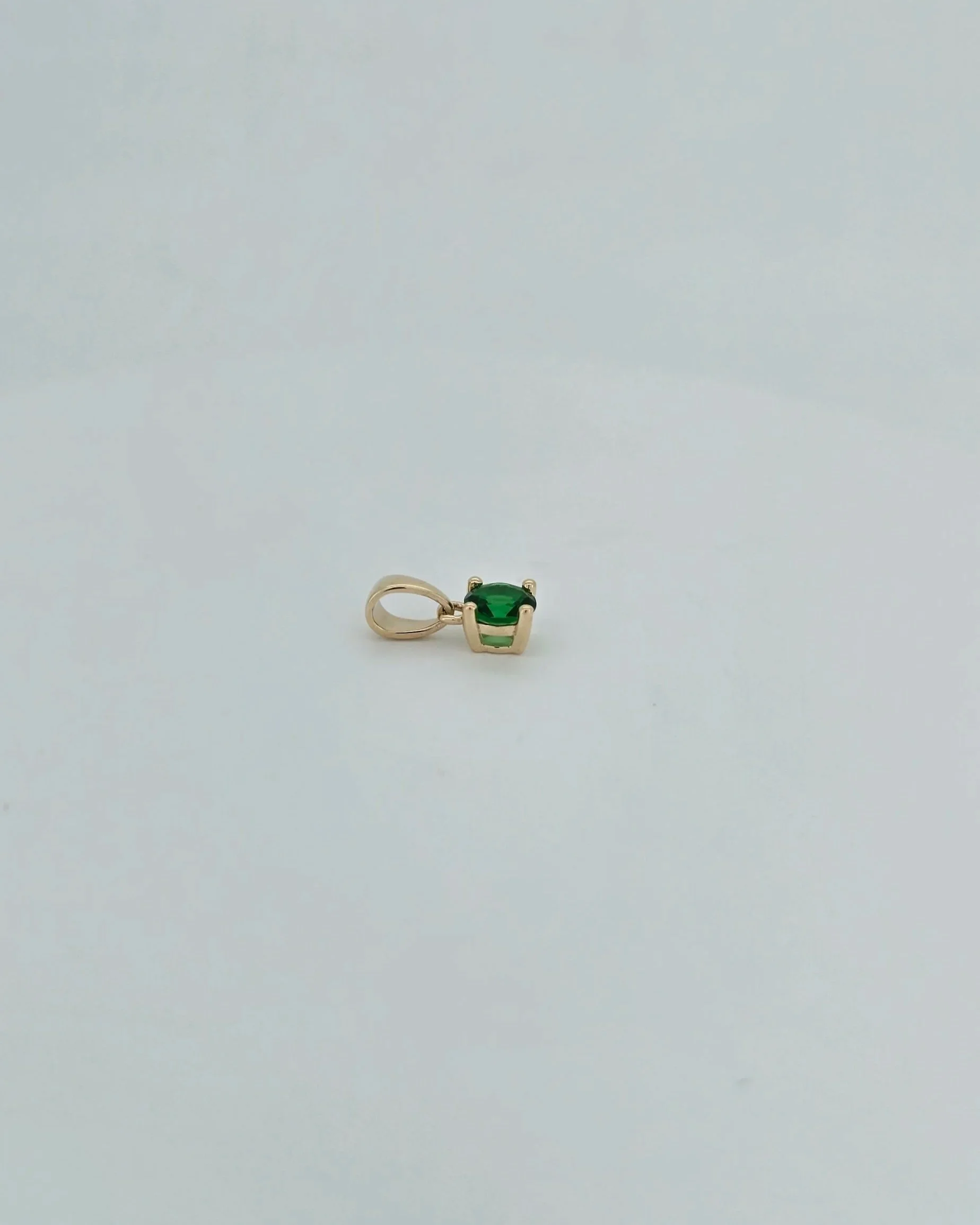 9ct Yellow Gold May Synthetic Emerald Pendant