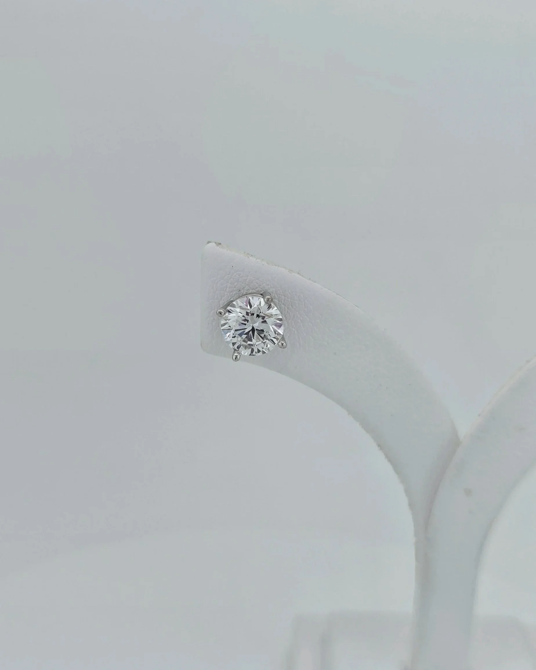 18ct White Gold Lab Diamond Studs