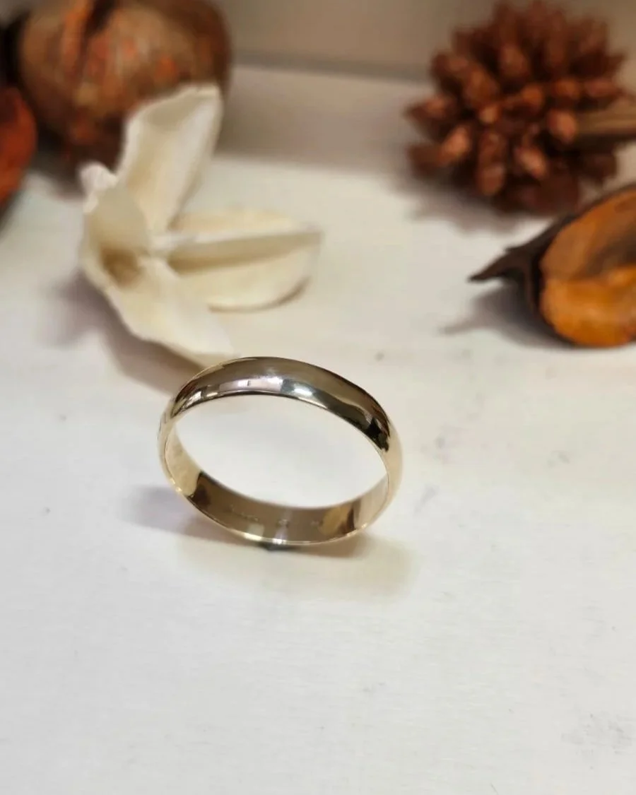 Handcrafted 9ct Yellow Gold Half-Round Wedding Band