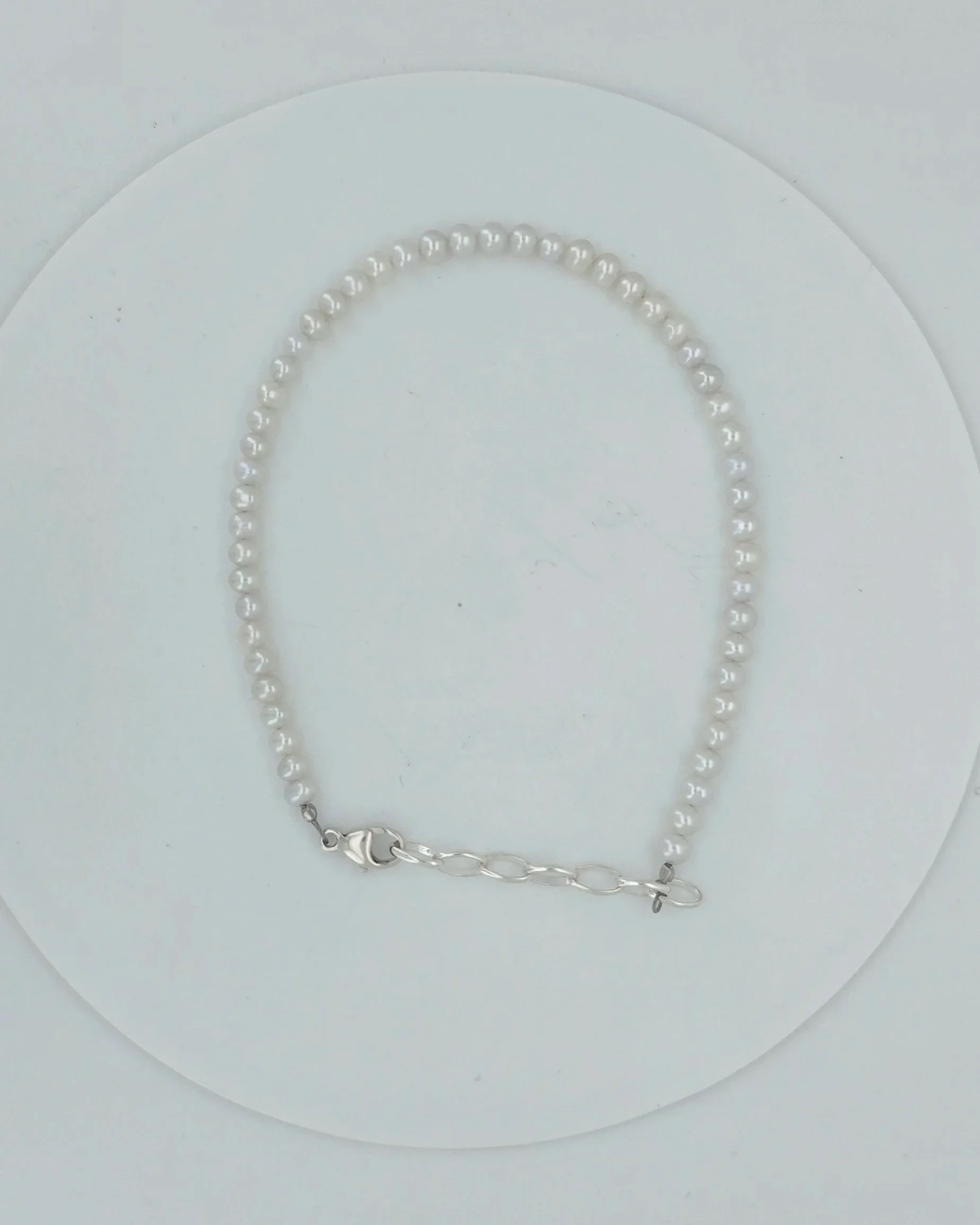 White Freshwater Pearl Bracelet