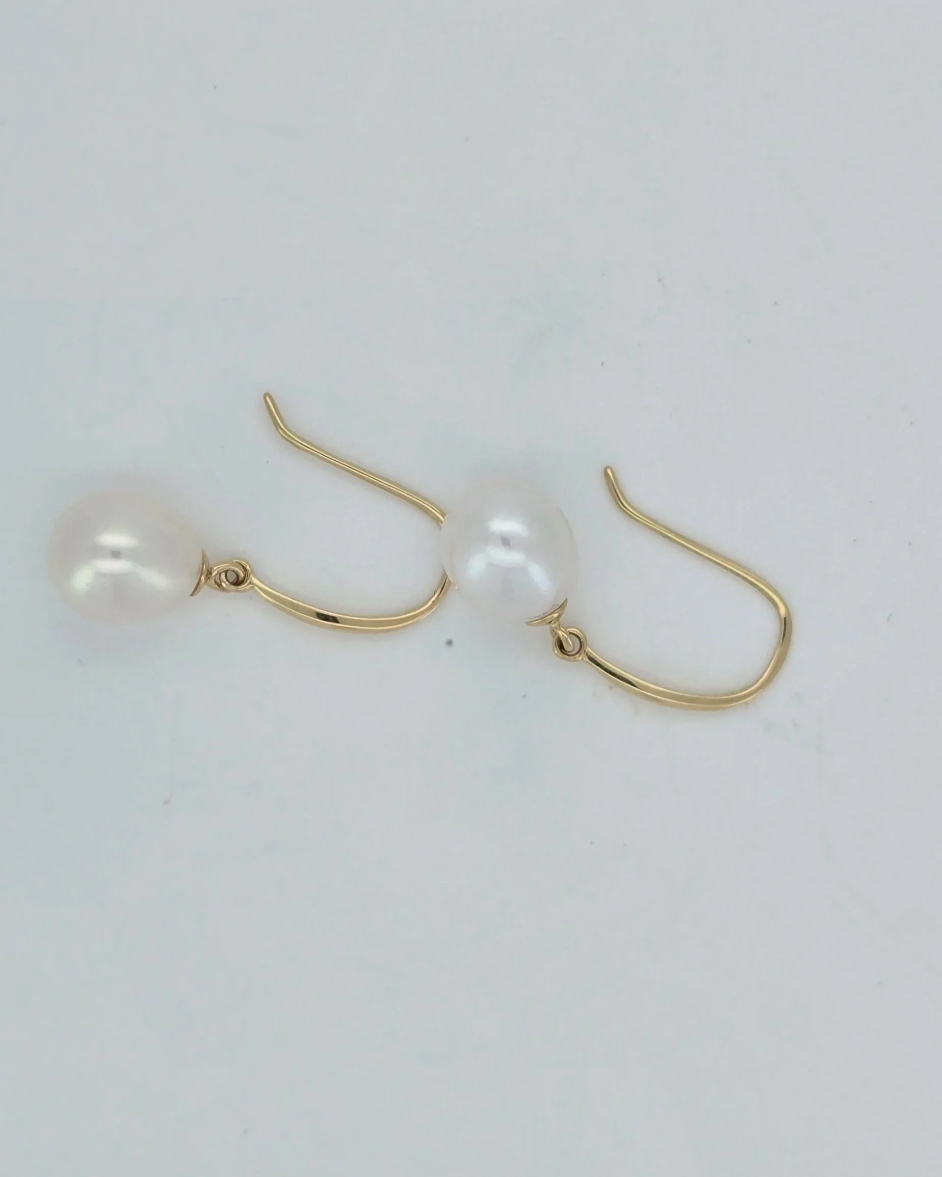 9ct Yellow Gold Freshwater Pearl Hook Earrings