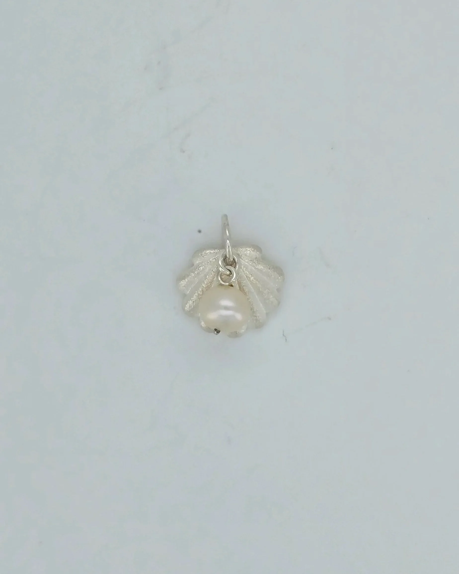 Sterling Silver Scallop Pendant with Freshwater Pearl