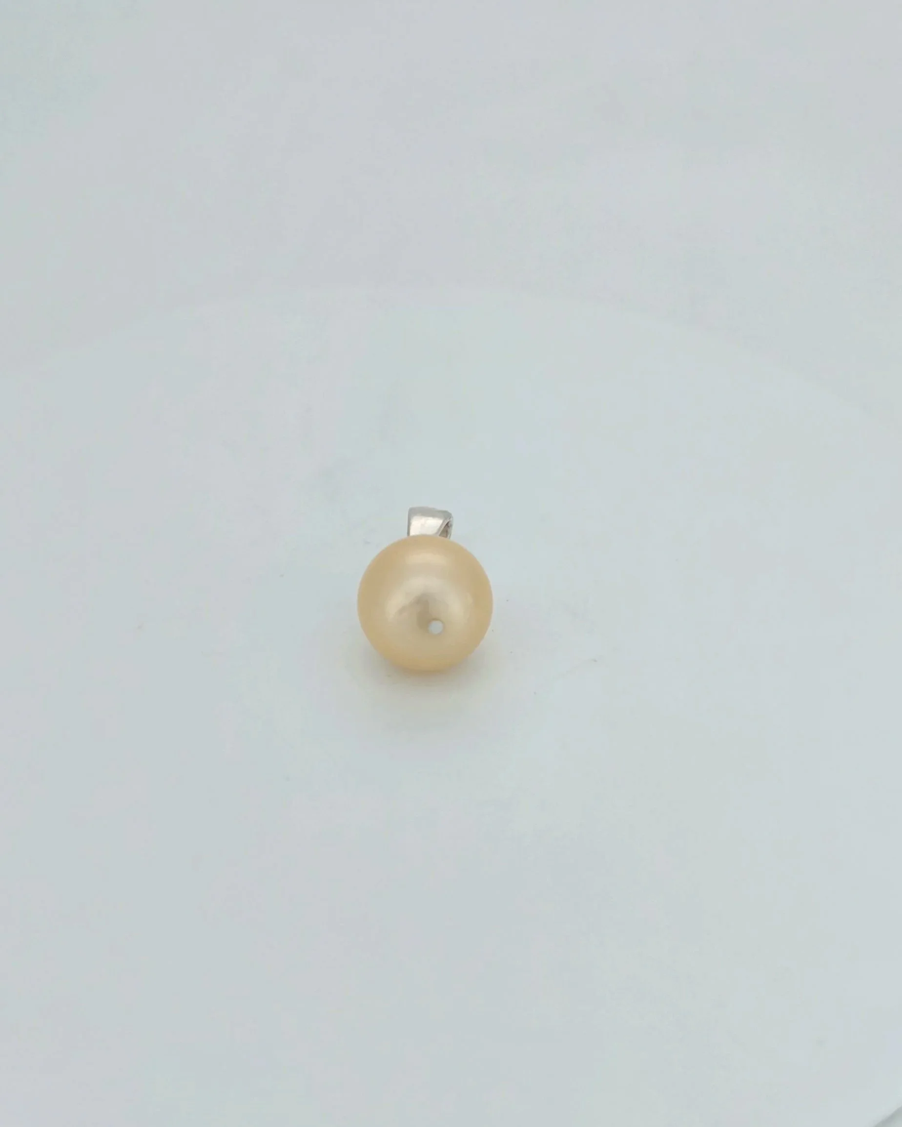 Sterling silver pendant with South Sea Pearl