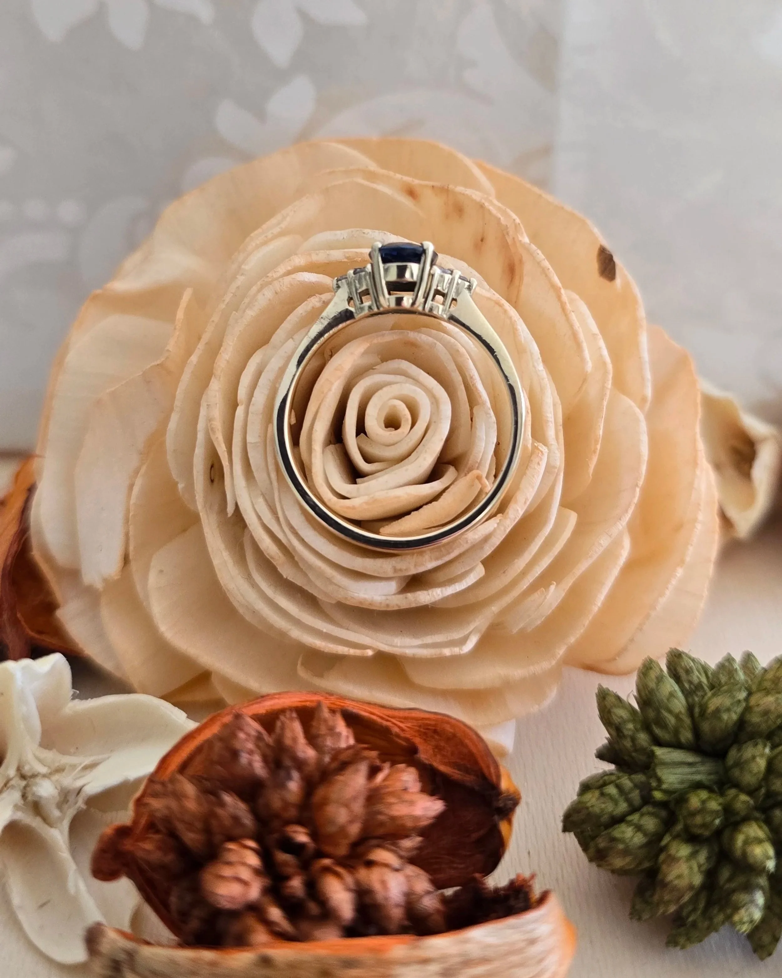 9ct Yellow Gold Sapphire & Diamond Ring