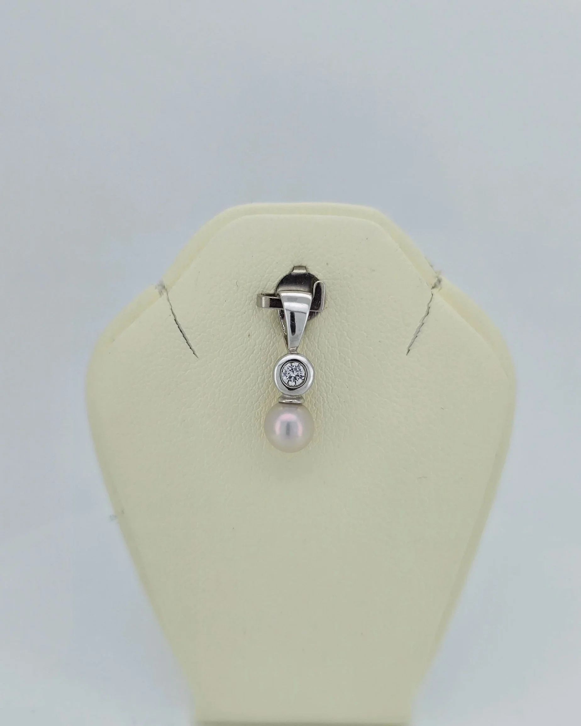 Sterling Silver Pearl Pendant