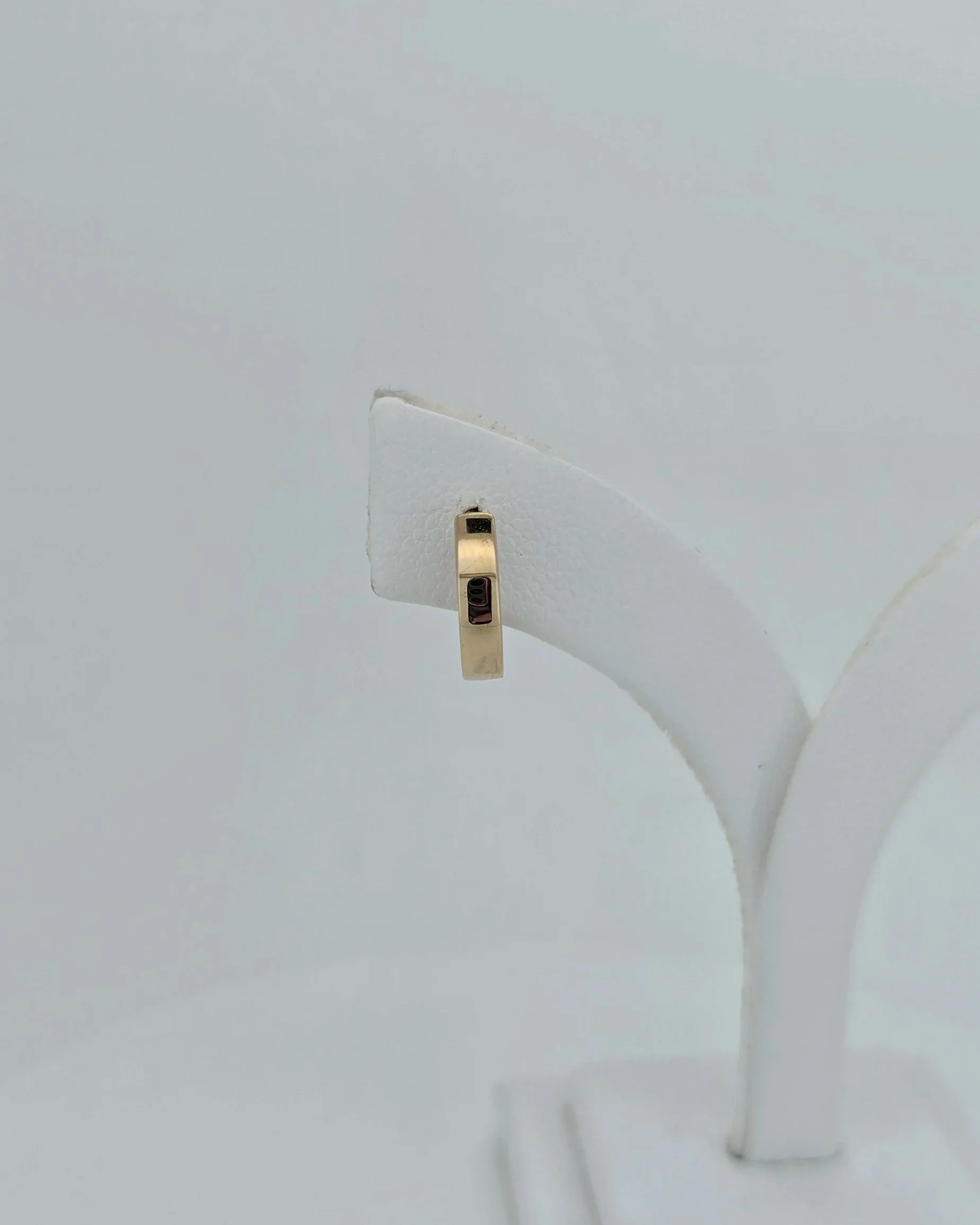 9ct square huggie
