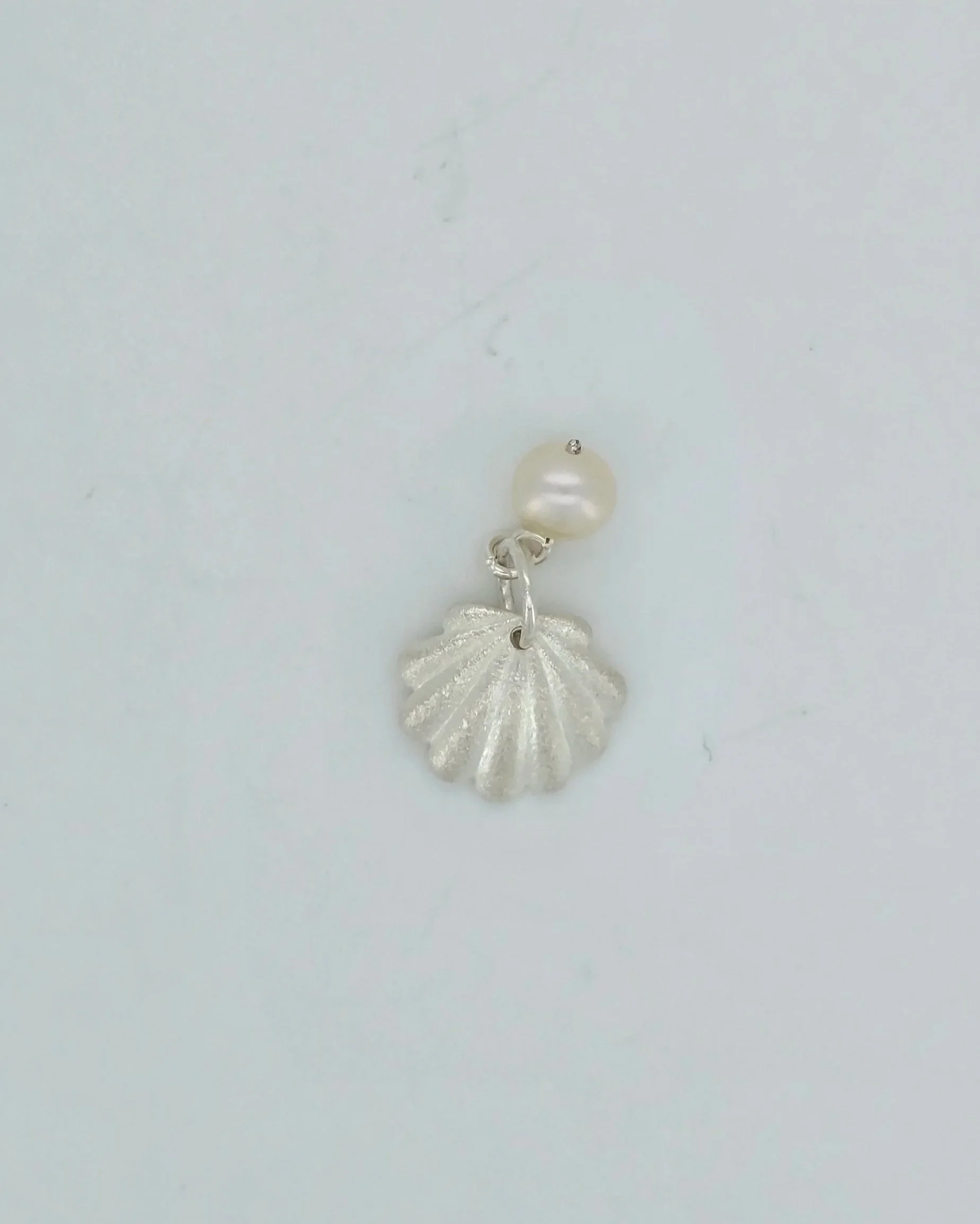Sterling Silver Scallop Pendant with Freshwater Pearl