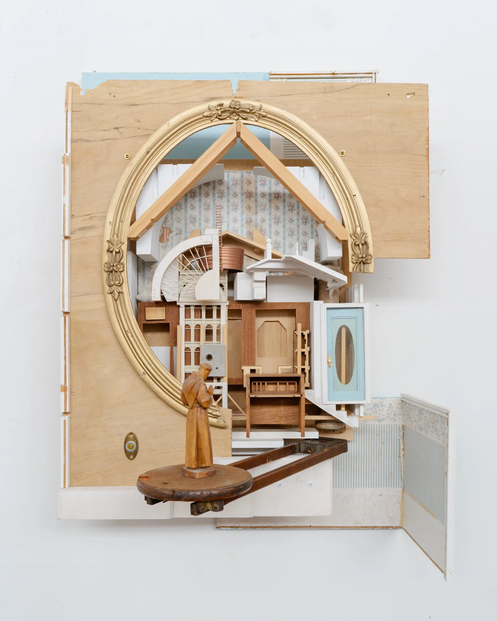 dmaher_looking glass cabinet room_01.jpg
