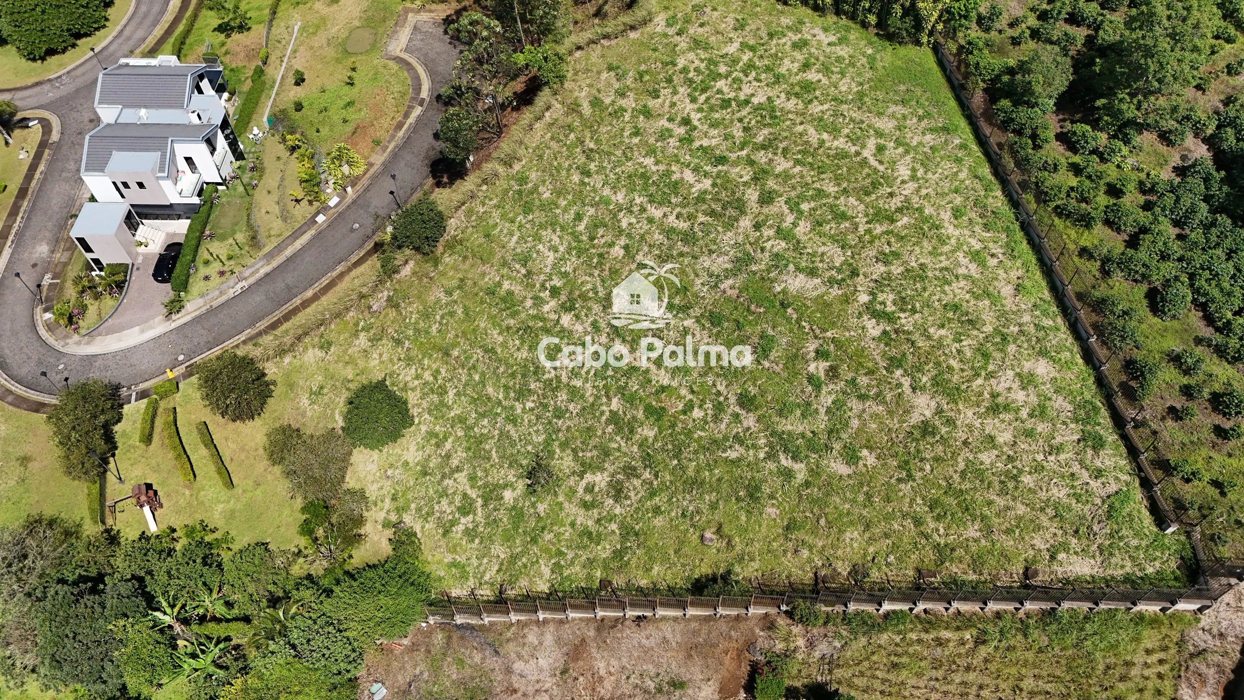 La Ceiba Lote #10 | 1.202 m2 | Código 2006