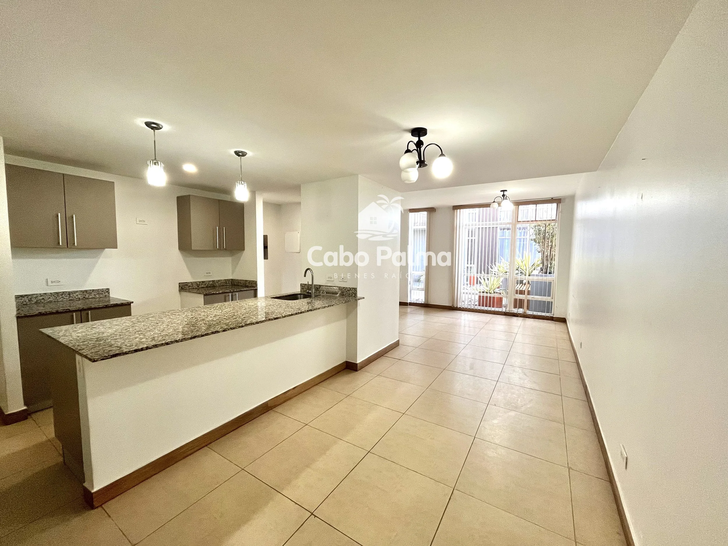 Alquiler Vive Sabanilla, San Pedro | ₡ 375.000 mensuales