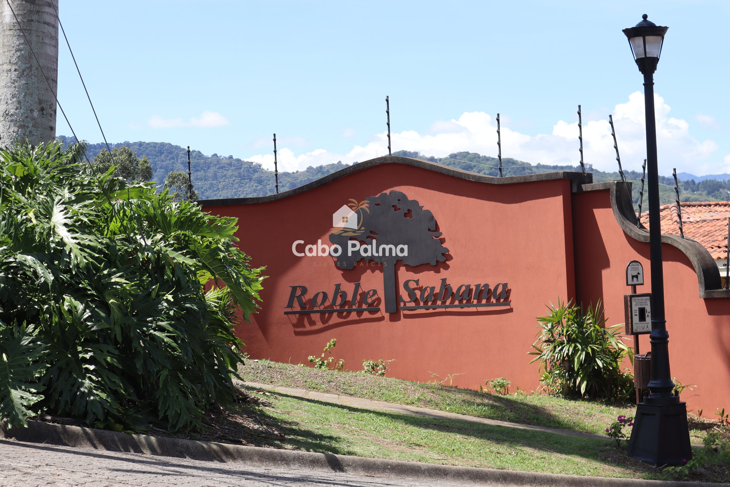 Colinas de Montealegre, Roble Sabana | Área  951 m2  | $270.000