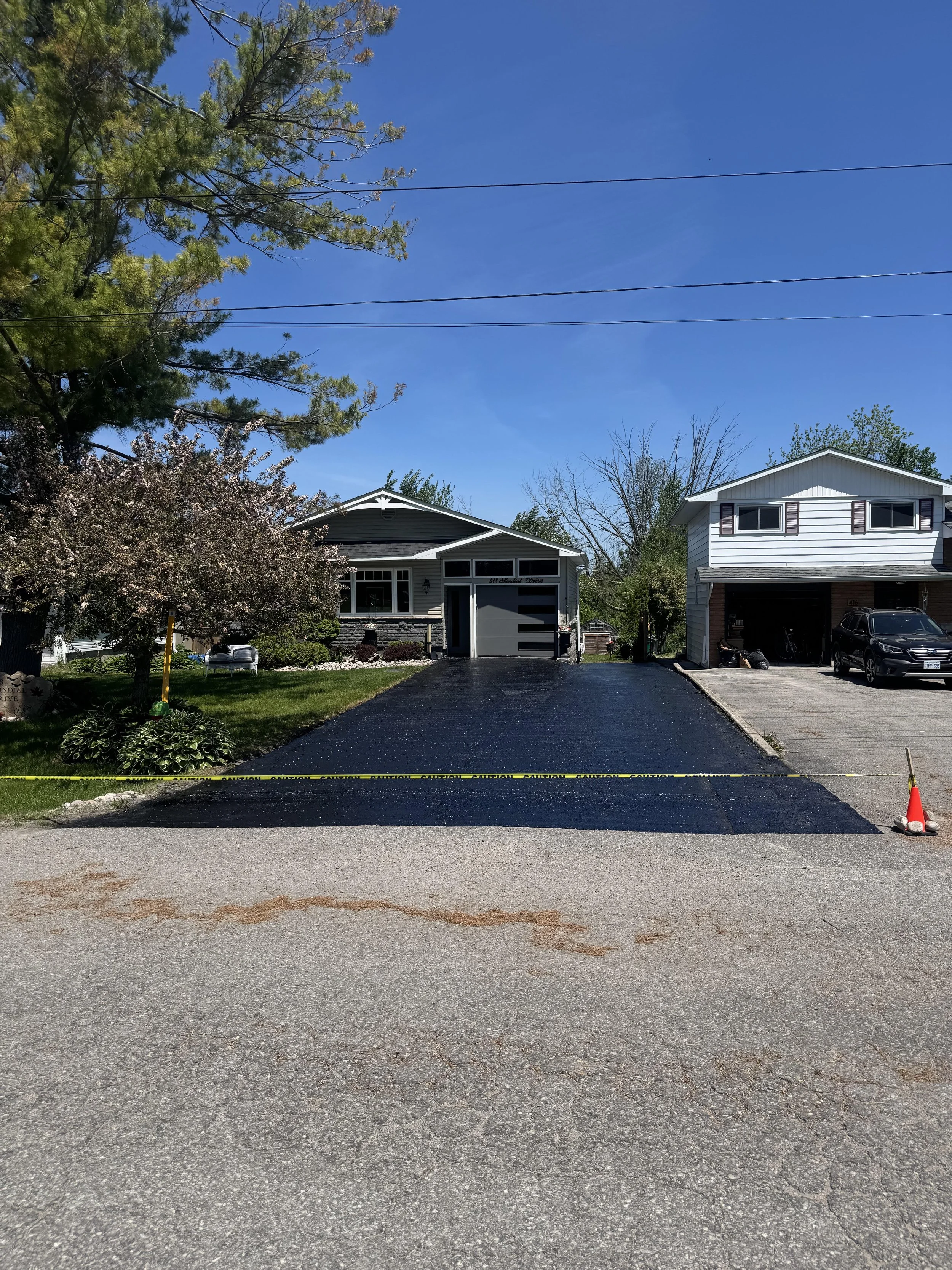 Driveway sealing services for realtors and commercial property owners in Orillia and Barrie, Ontario