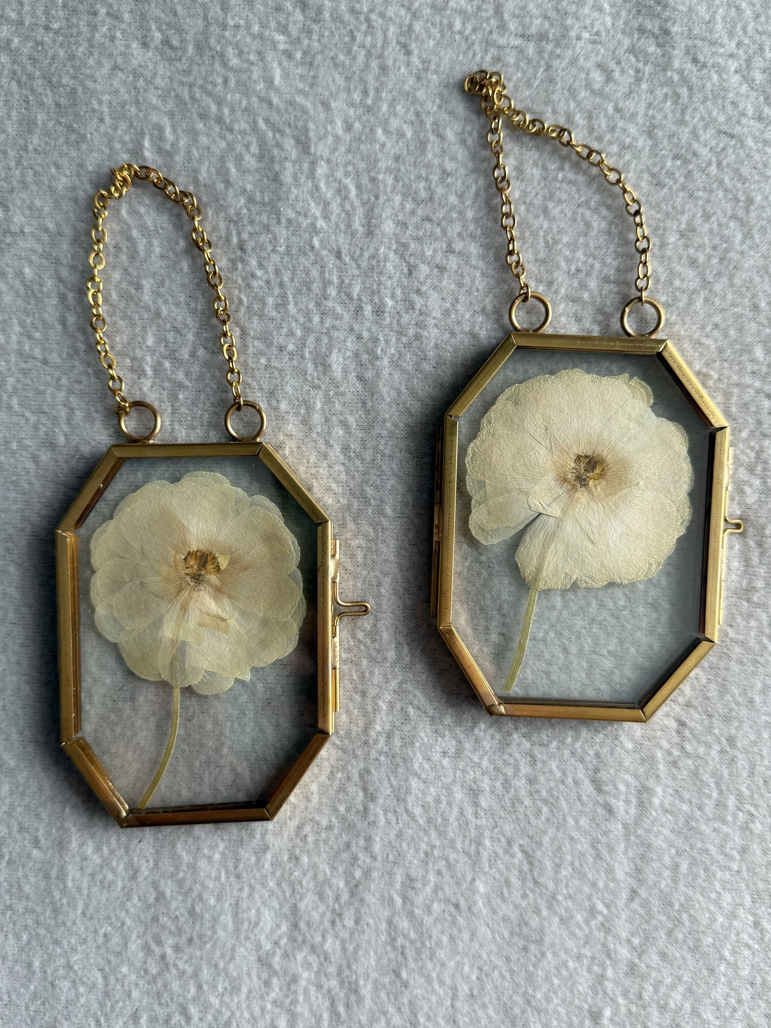 Ornament Single Bloom .jpeg