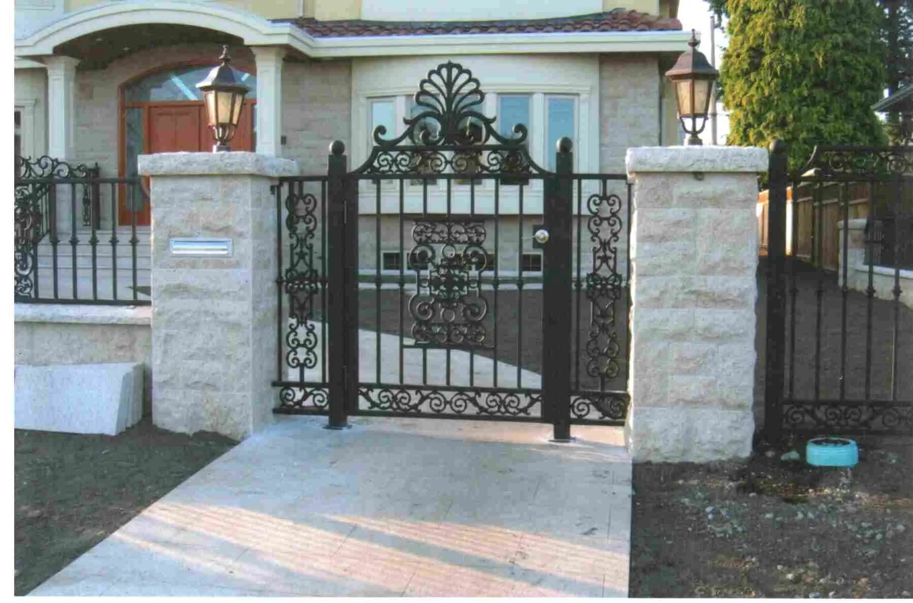 Gates (13).jpg