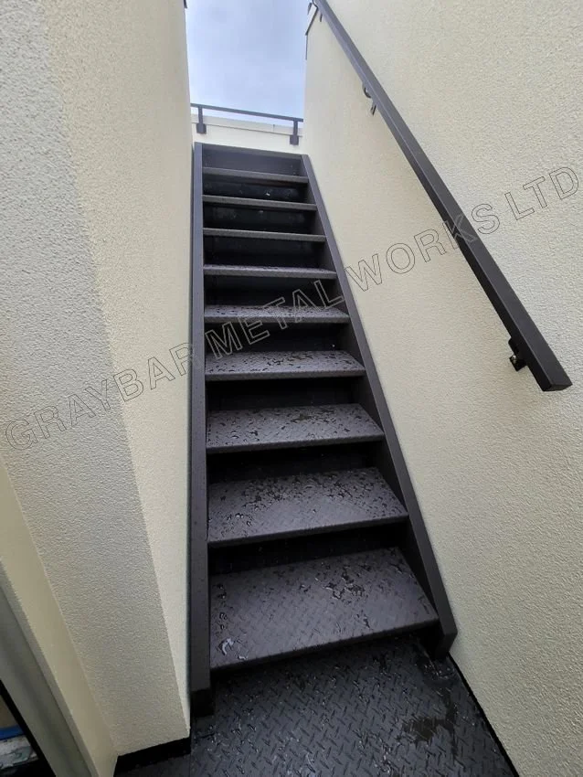 Staircase (004).jpg