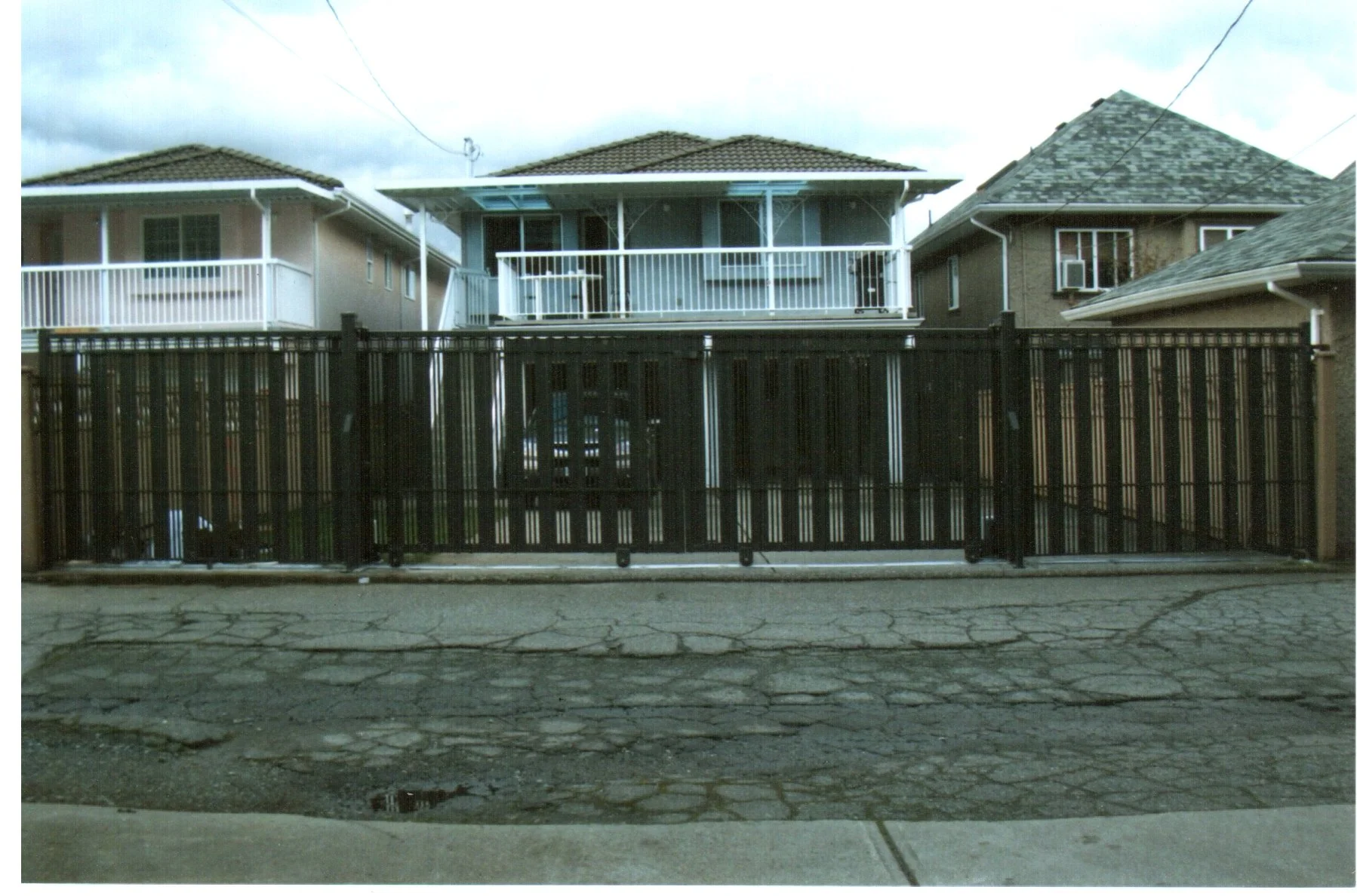 Sliding Gate (8).jpg