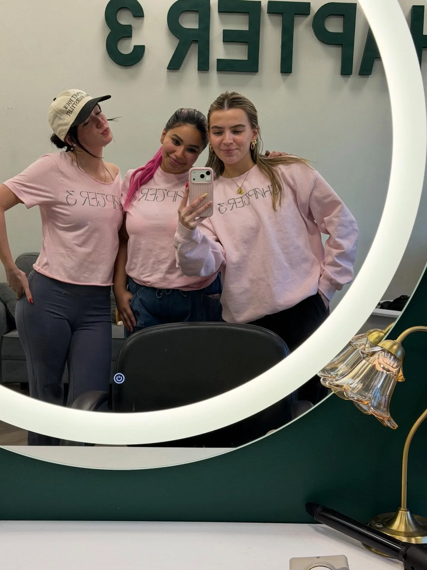 Salon days💅🏽💇&zwj;♀️🧴>everything else

#chapter3salonstudio #siouxfalls #siouxfallshair