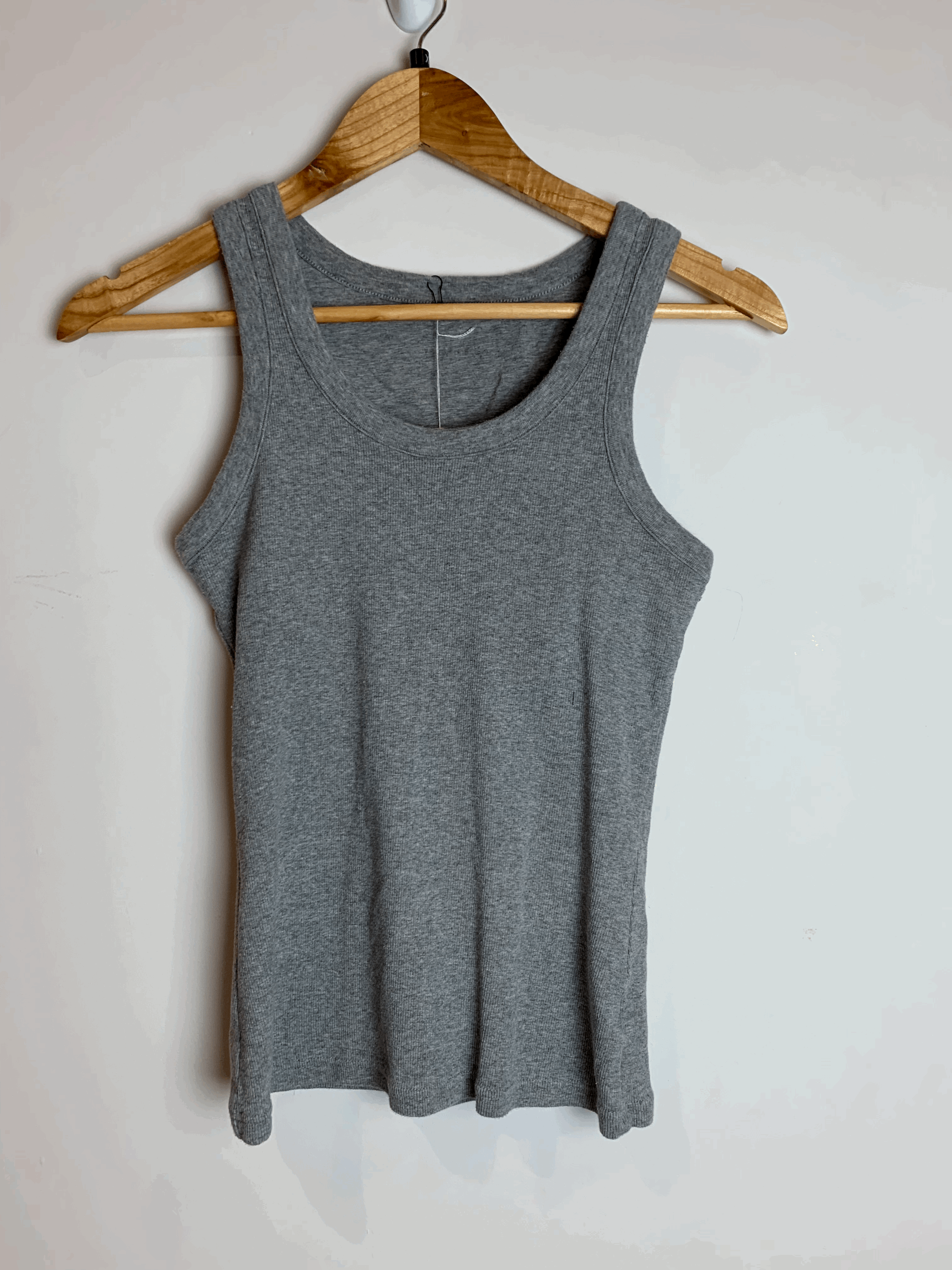Sports Vest | Size 8