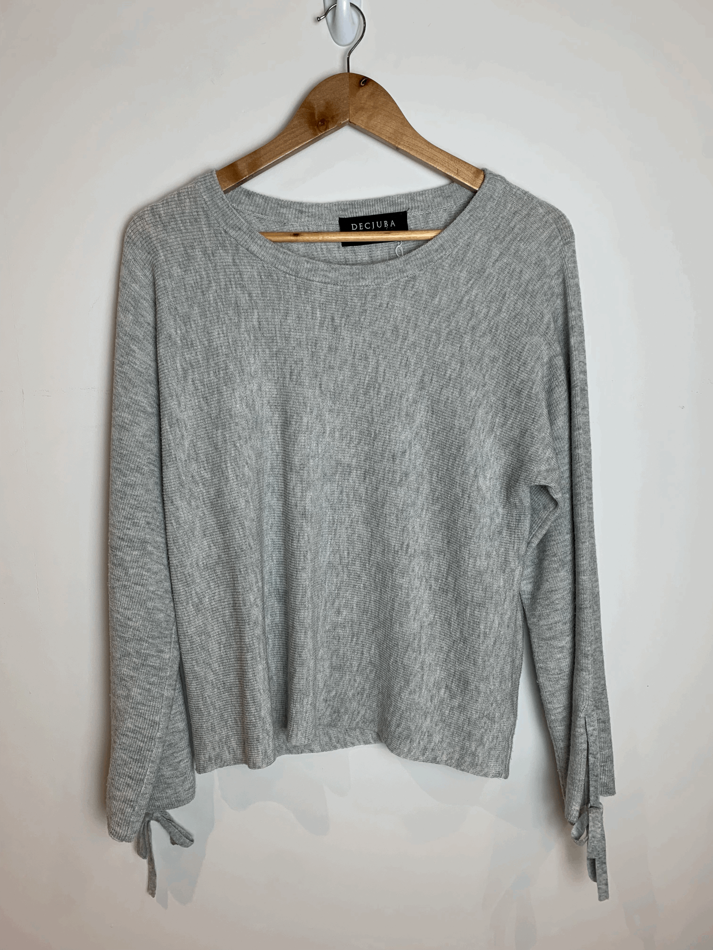 DecJuba Sweater | Size S/XS