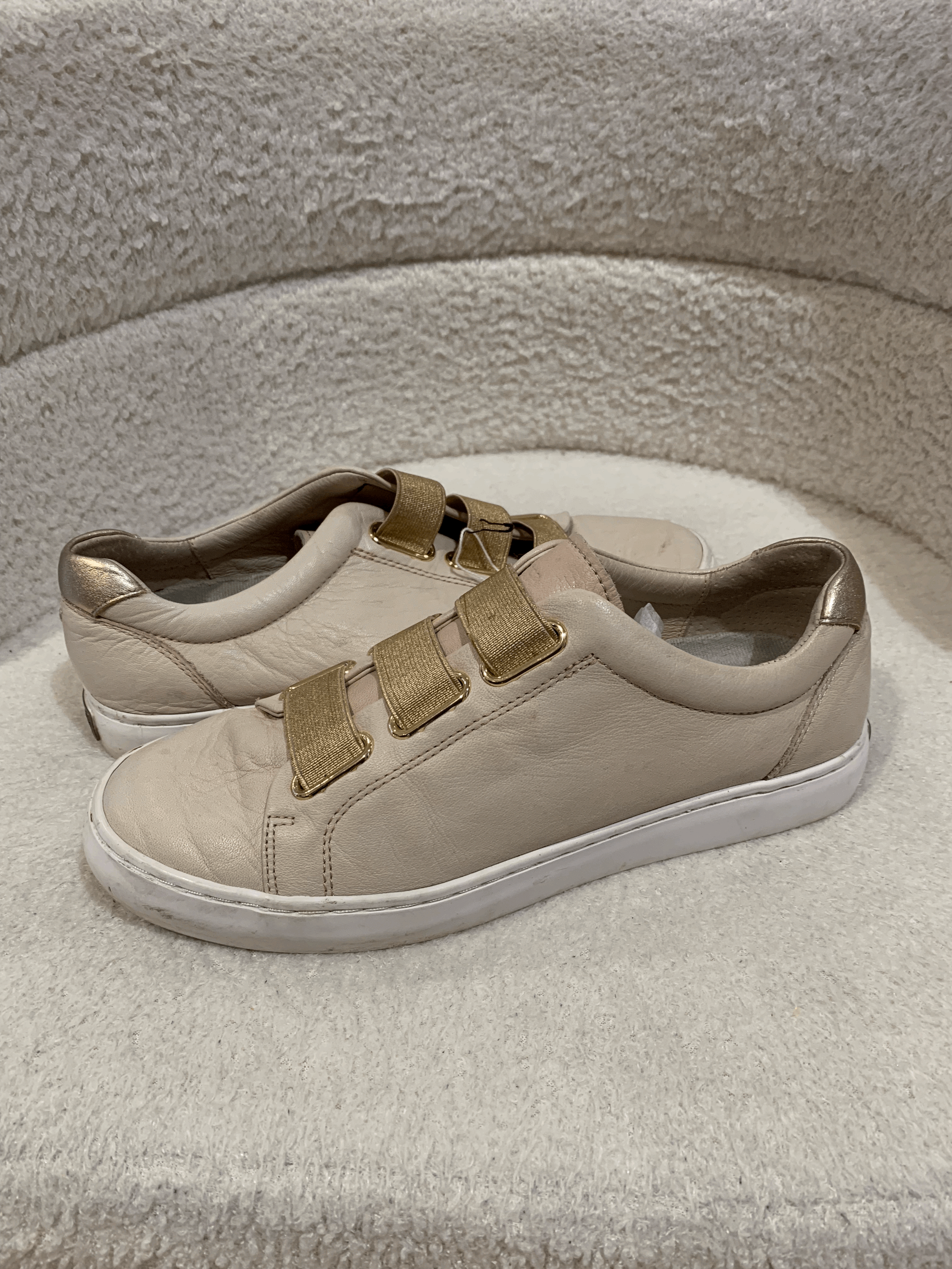 Deuce x Bloom Sneakers | Size 39