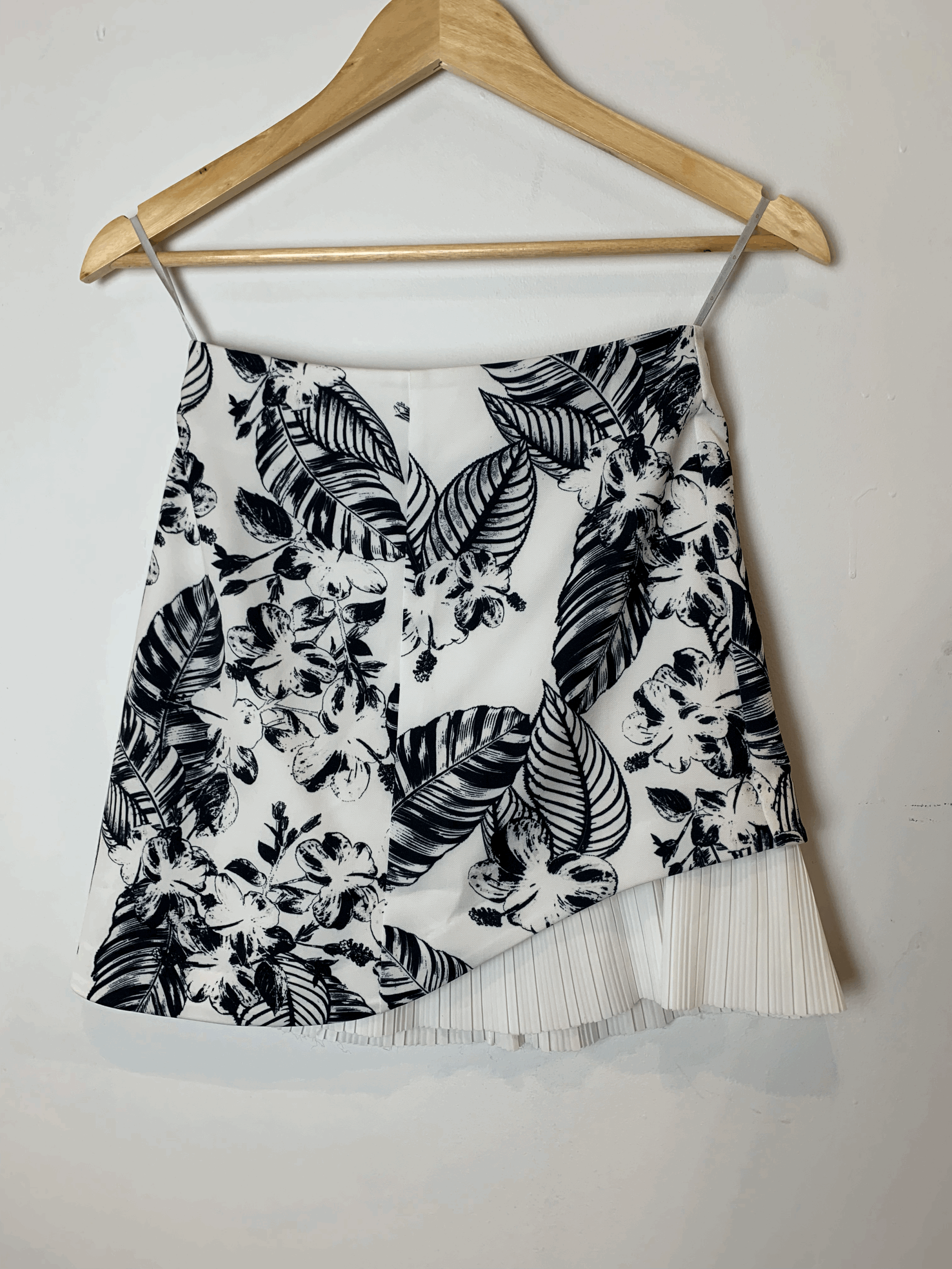 MintyMeetsMunt Skirt | Size XS