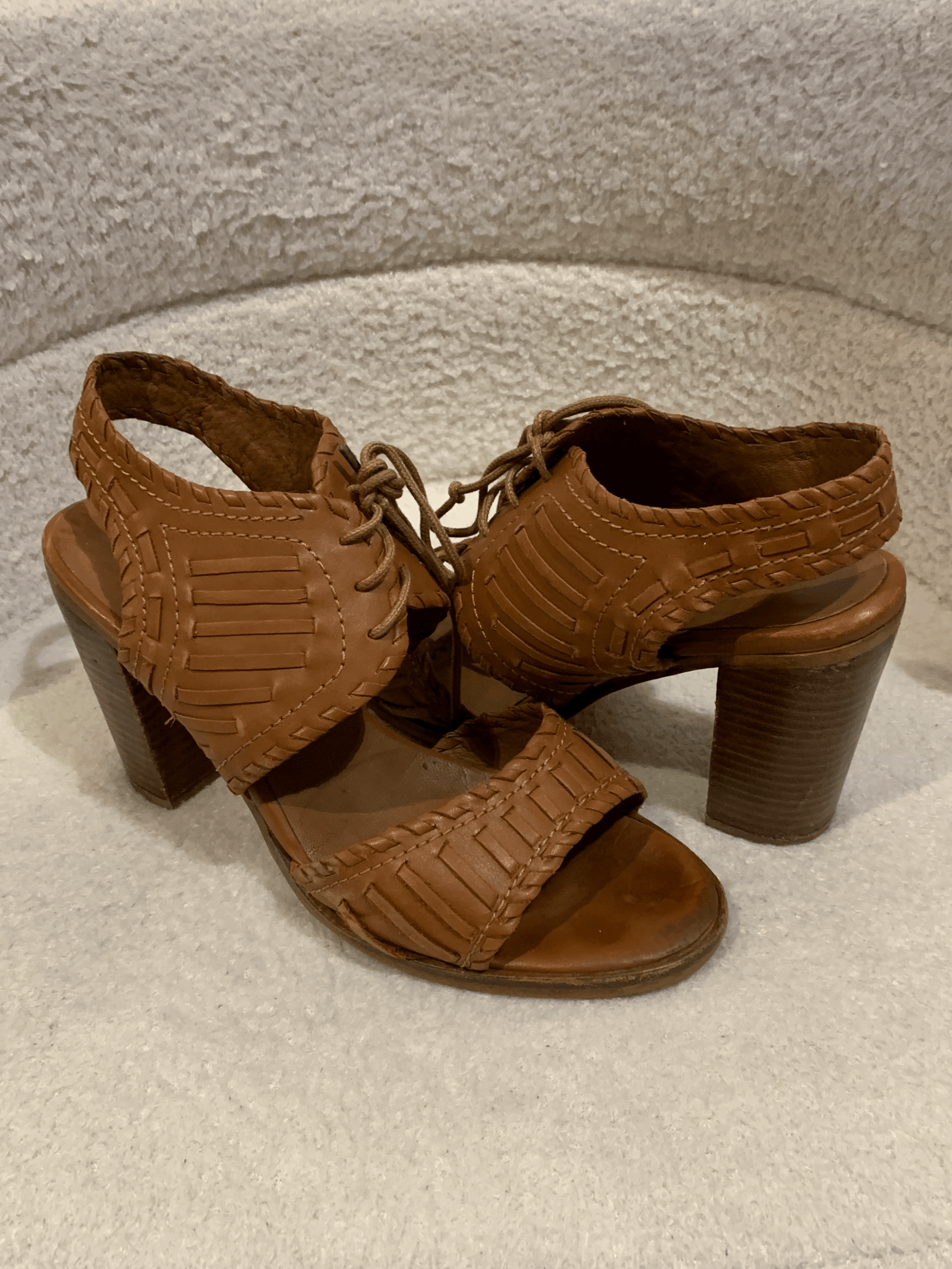 Country Road Heels | Size 41