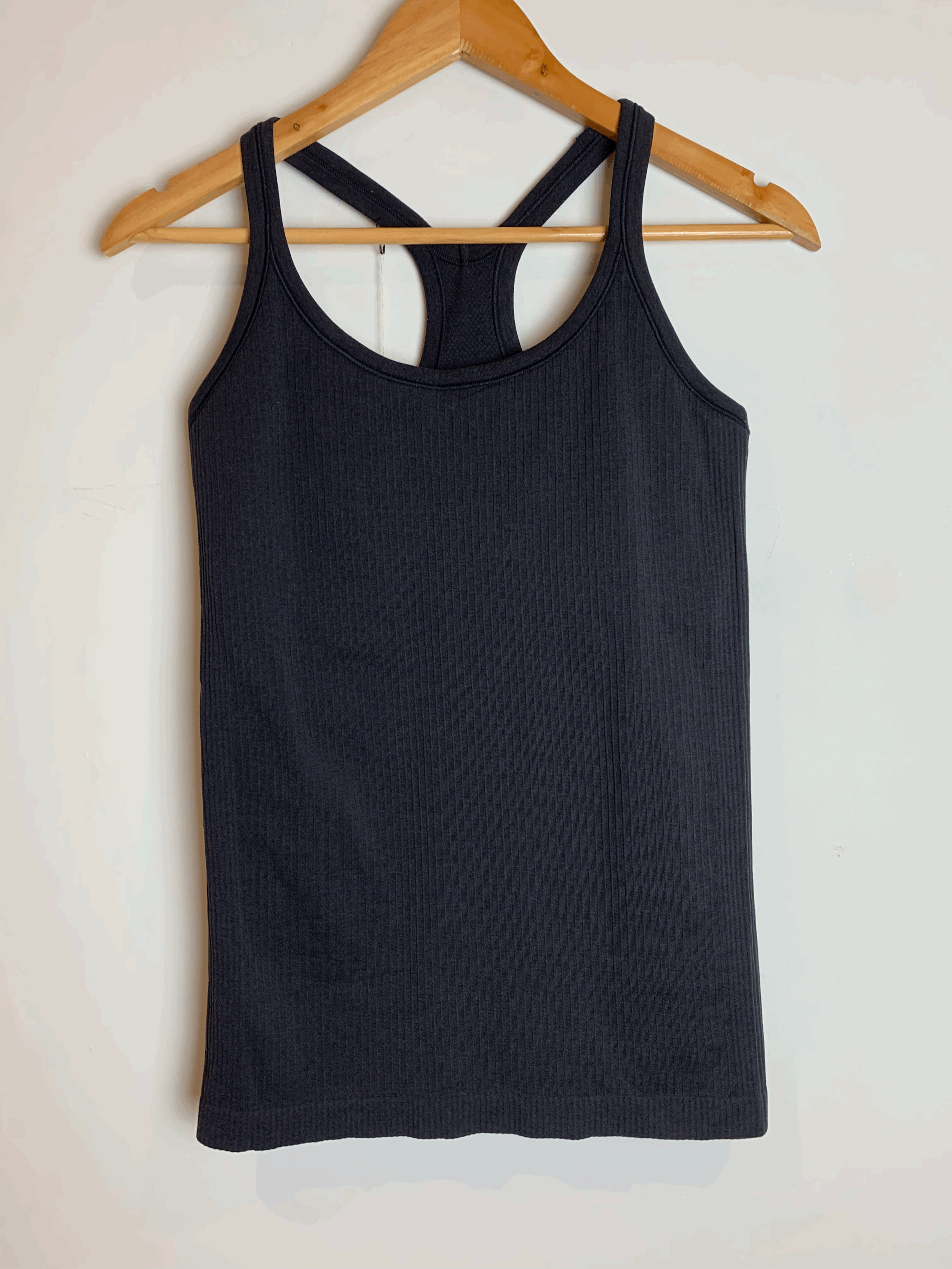 Sports Vest | Size 10