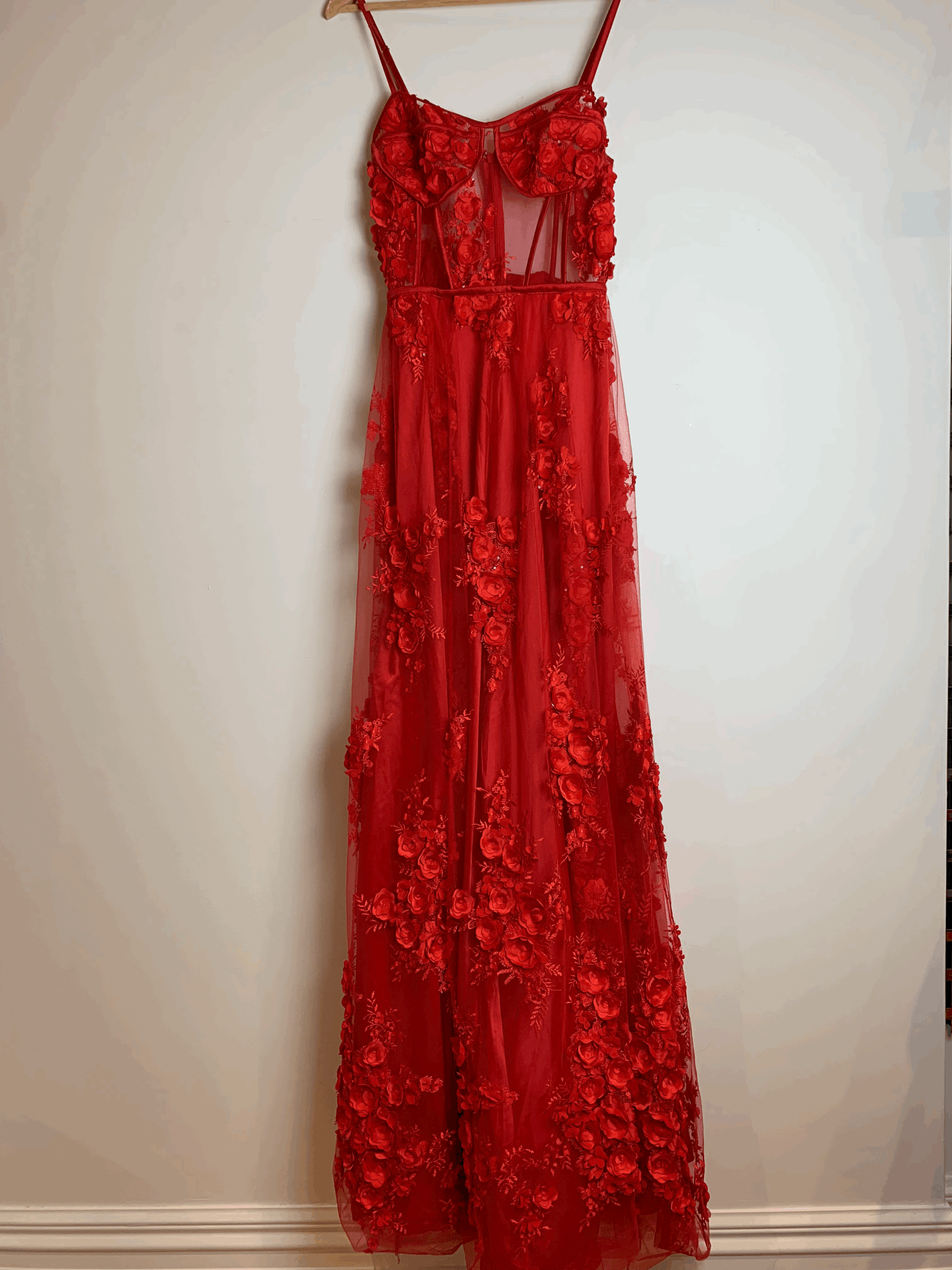 Alamour Gown | Size 8