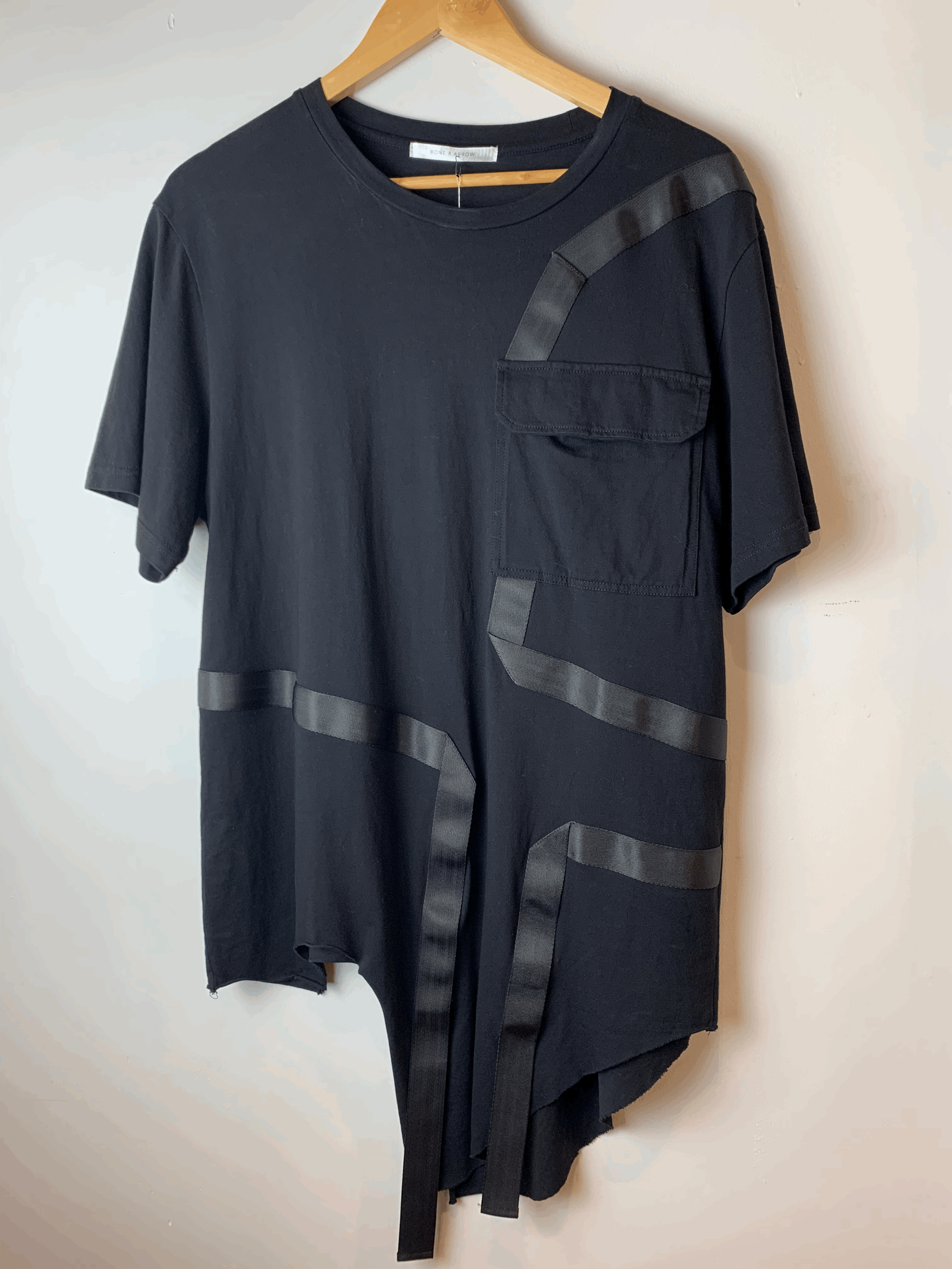 Bone & Arrow Teeshirt | Size M