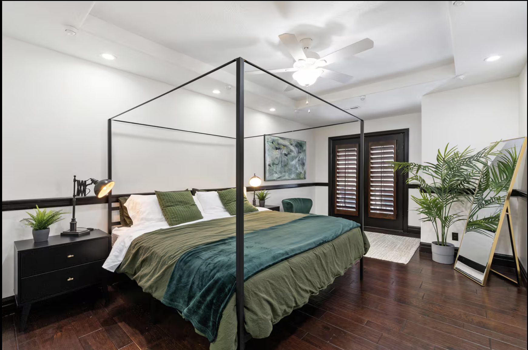 Private Bedroom - King Bed (Atium Room) - $2,500