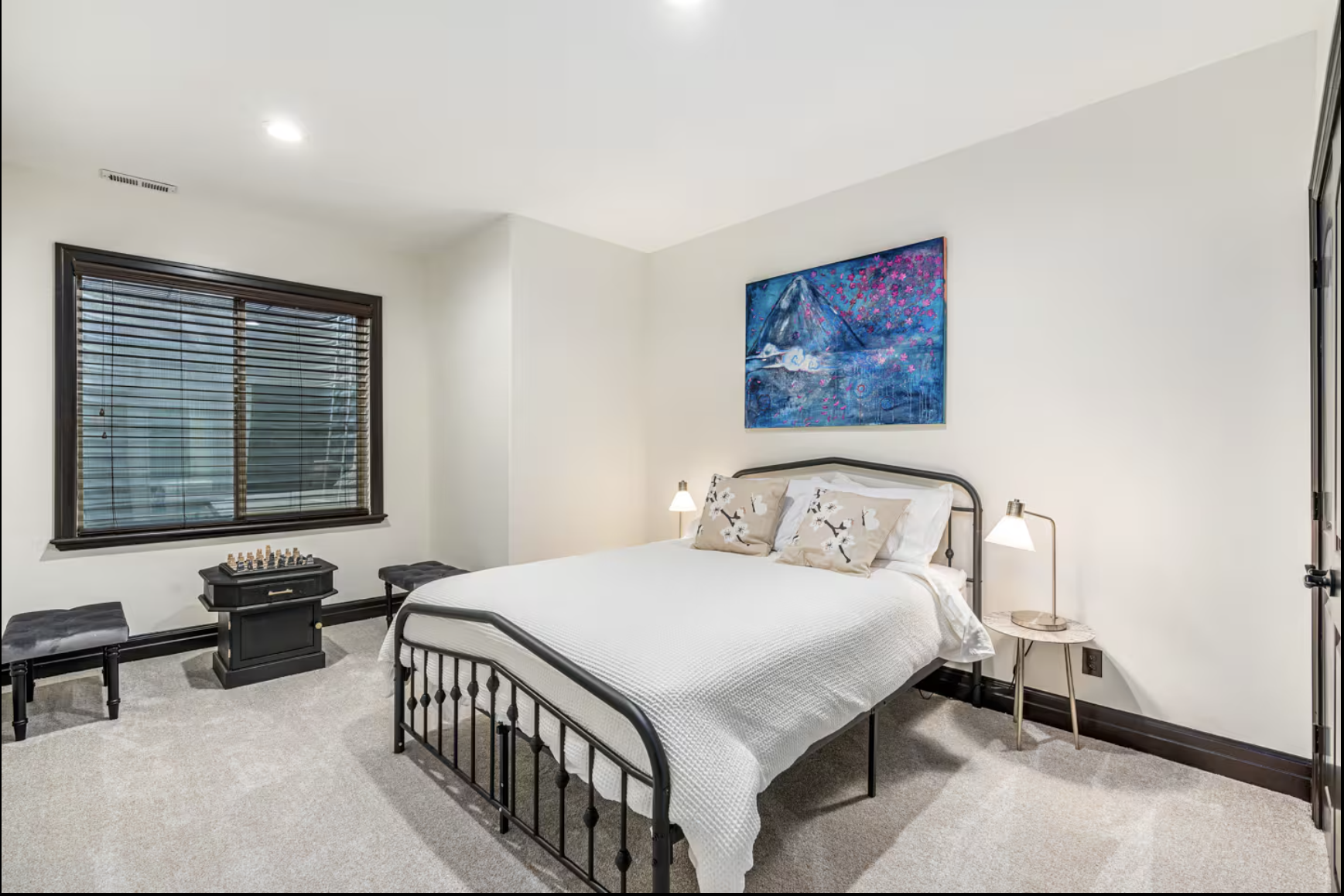 Private Bedroom - Queen Bed (Steel Room) - $2,000