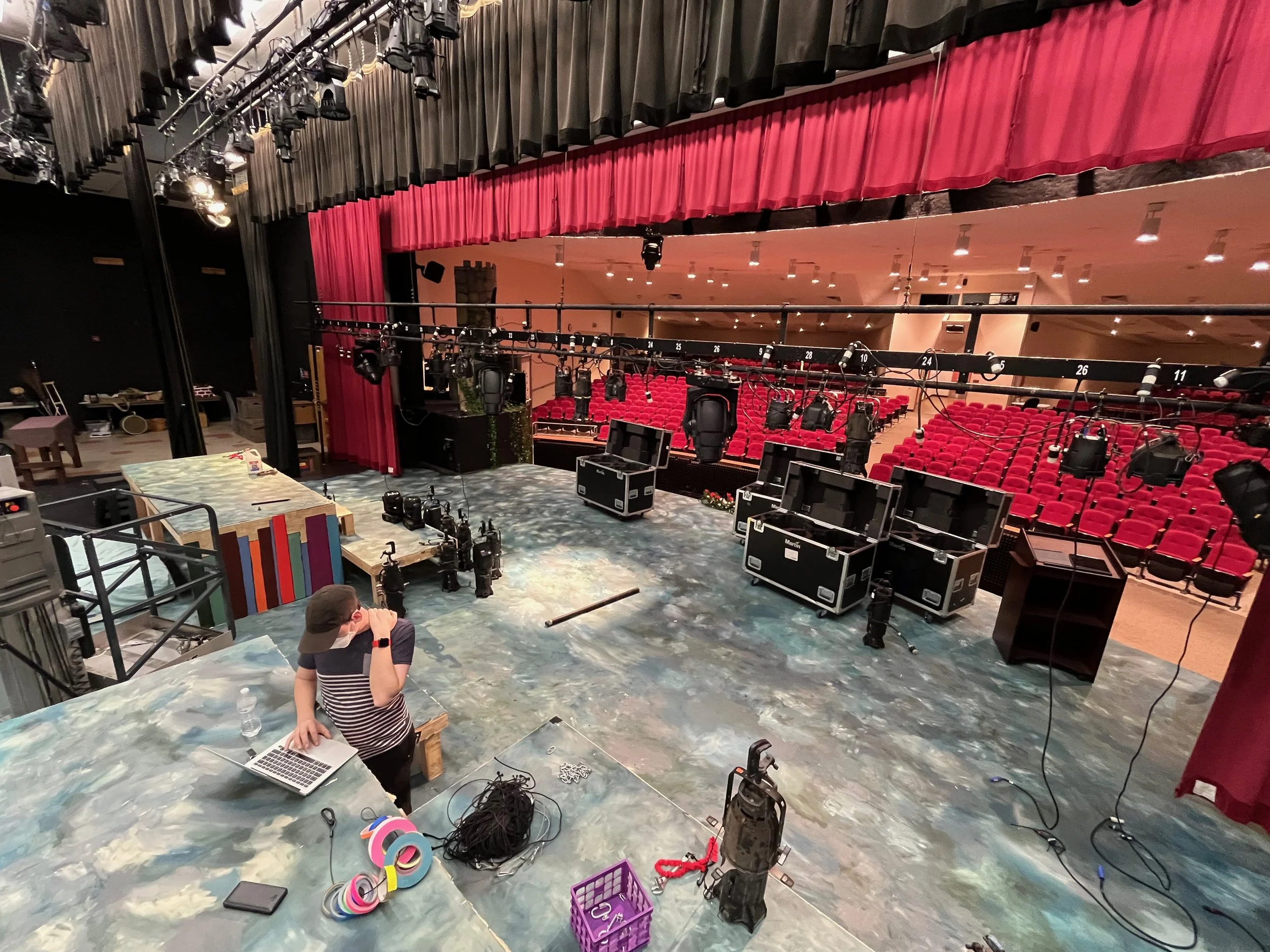 Hanging fixtures kindly lent to us by MARTIN LIGHTING :D (2)