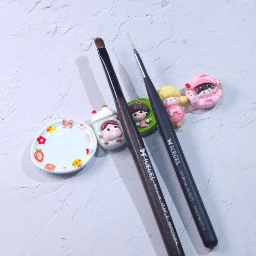 Brush Palette Holder_Tteokbokki Plate 1.jpg