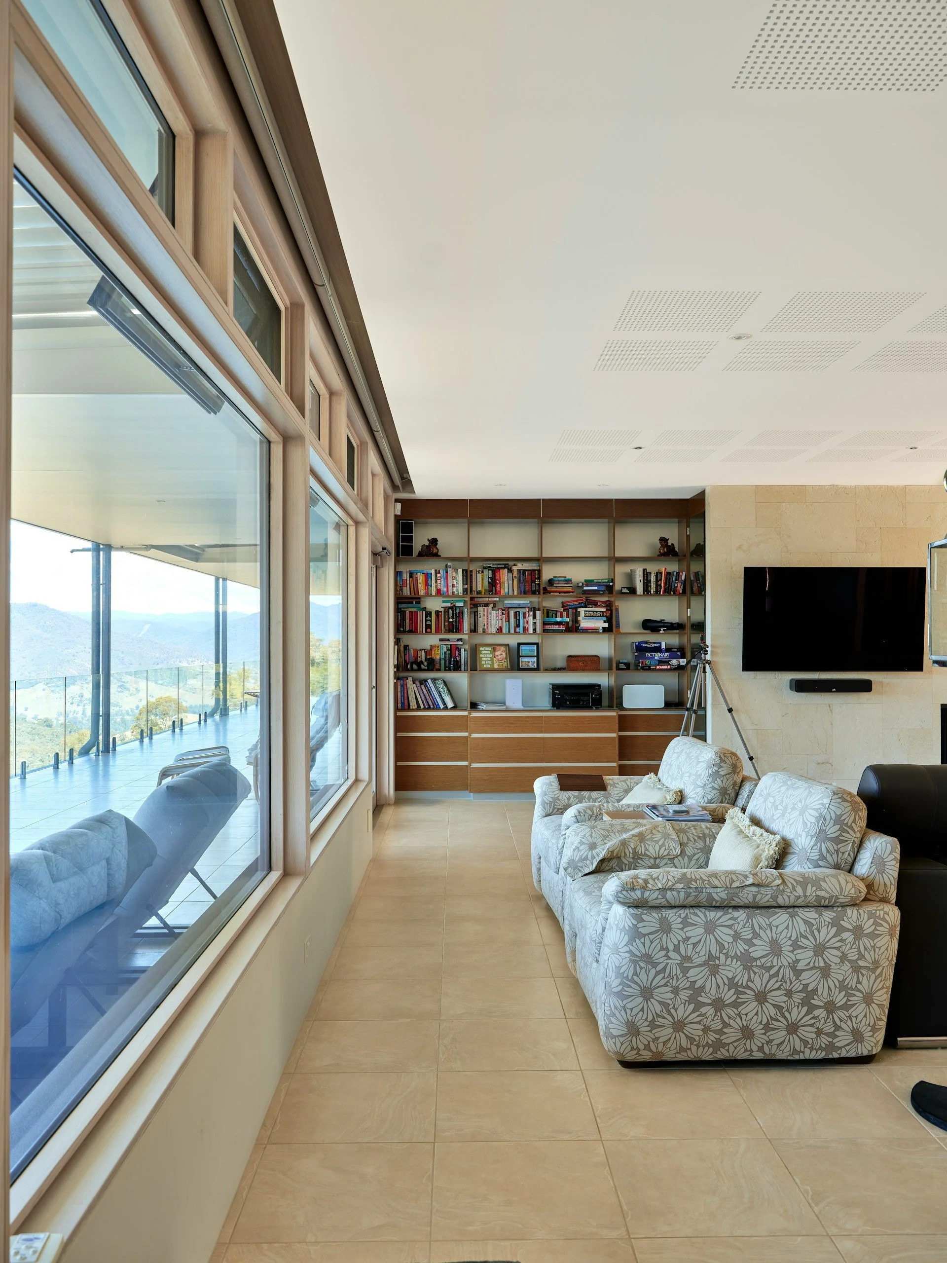 On-Site Interior Styling (Full-Day Transformation)