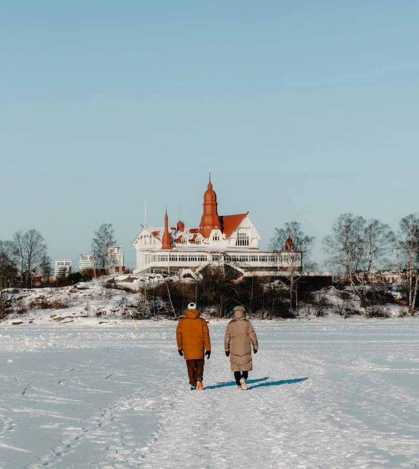 Hyv&auml;&auml; Yst&auml;v&auml;np&auml;iv&auml;&auml;! Happy friendship day! 

I love that in Finland we celebrate friendships today. It&rsquo;s so wholesome and wonderful and inclusive. 

Friends are the best. They are the family you choose. 🤍