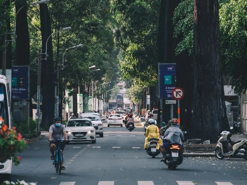 Local neighborhood streets near Kolab Living in Da Kao.