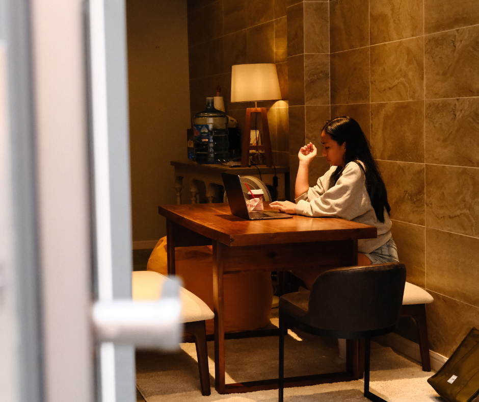 Remote work friendly spaces for digital nomads and professionals at Kolab Living.