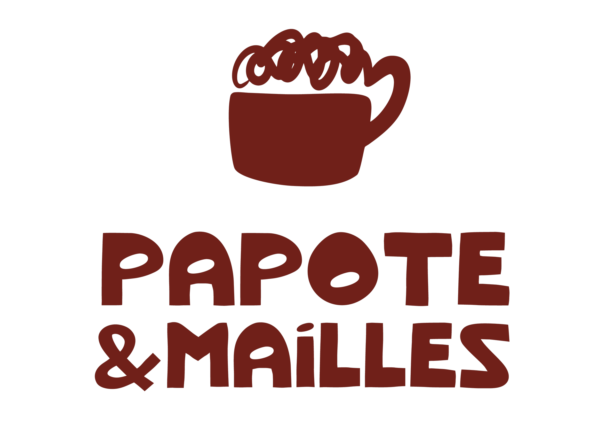 Logo avec une tasse de café dessus, et le texte « PAPOTE & MAILLES » en dessous, en lettres épaisses de couleur Bordeaux sur fond transparent.