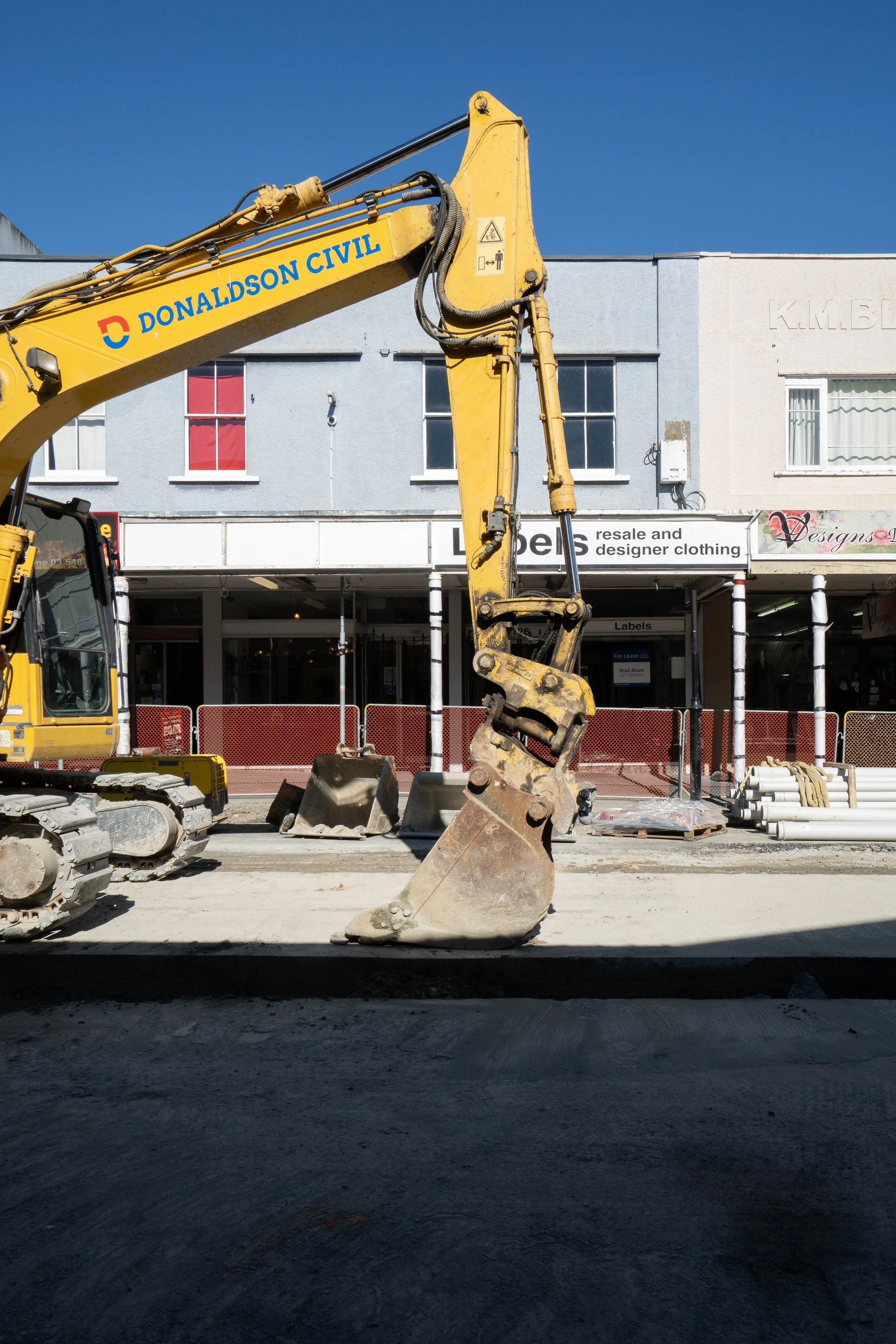 Roadworkers-2.JPG