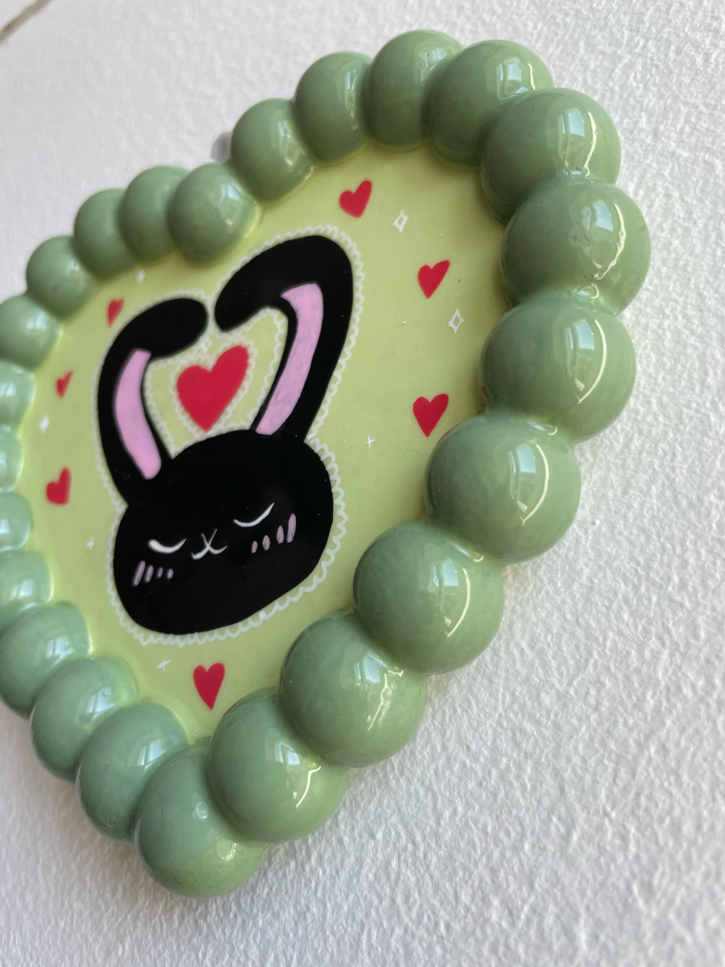 Larghezza 13 cm, altezza 12,5 cm