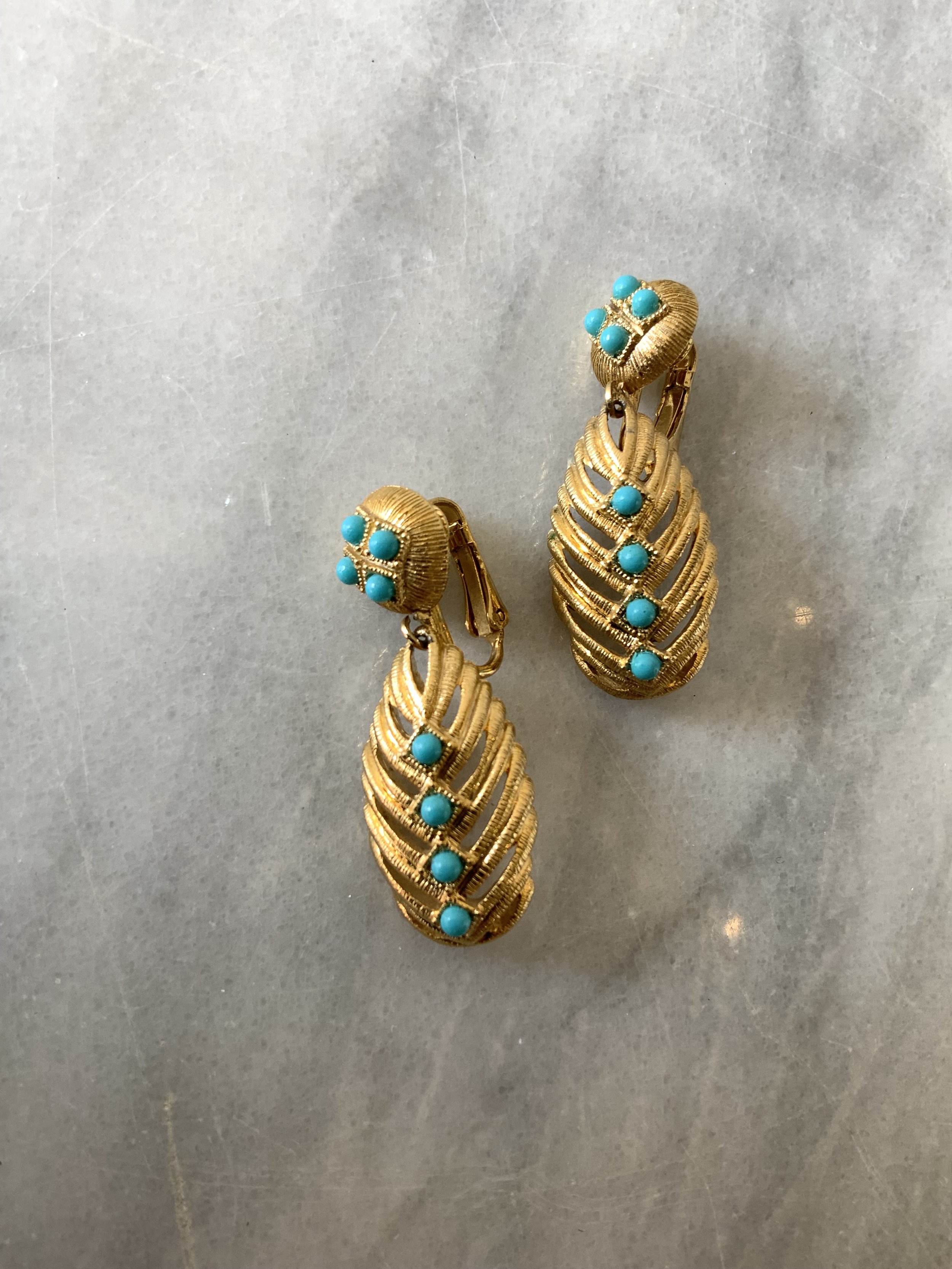 Gold leaf & turquoise bead clip on dangle earrings