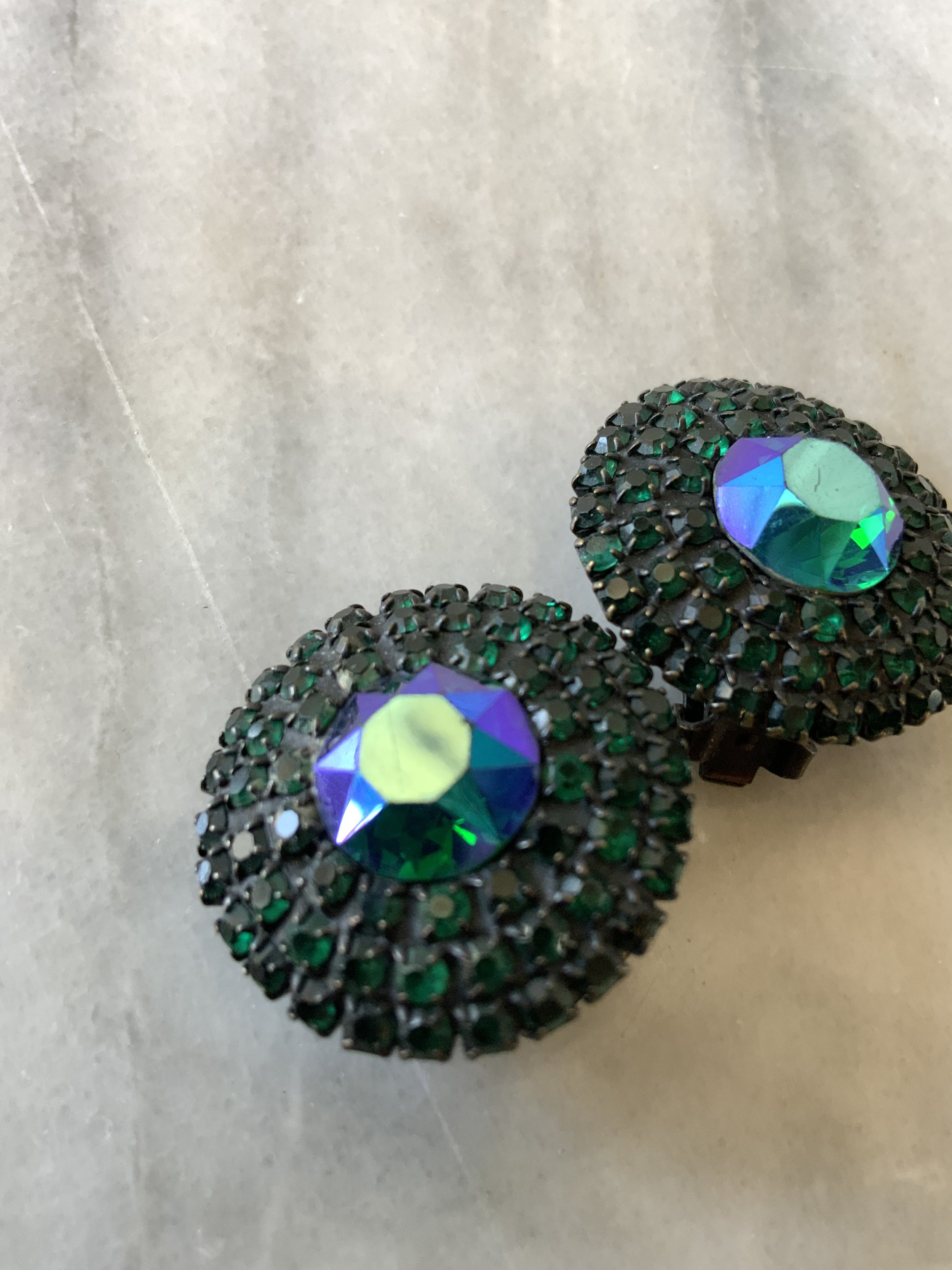 60s emerald rhinestone clip on earrings