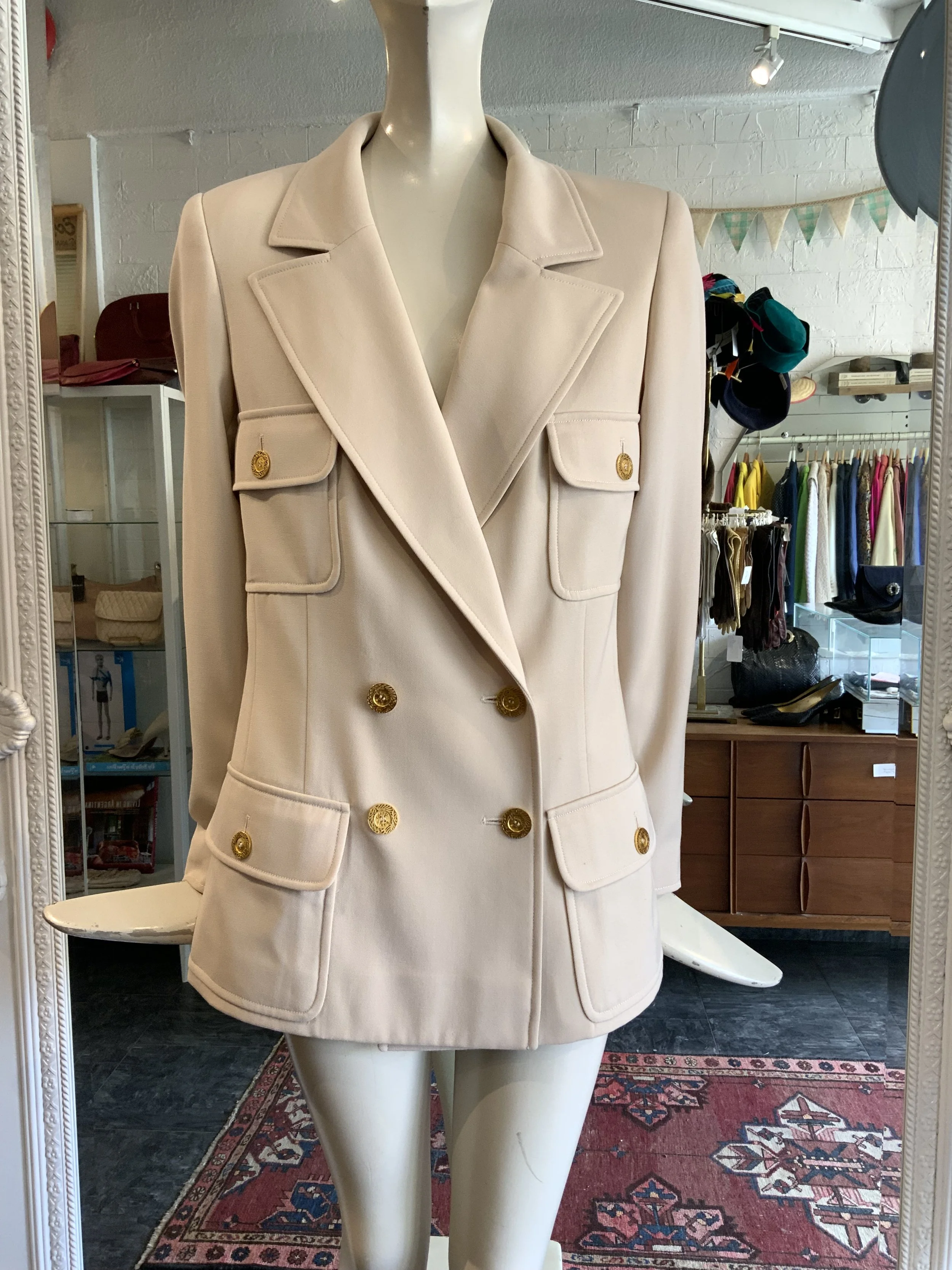 Chanel light beige wool jacket, Spring 1997  | Size 6
