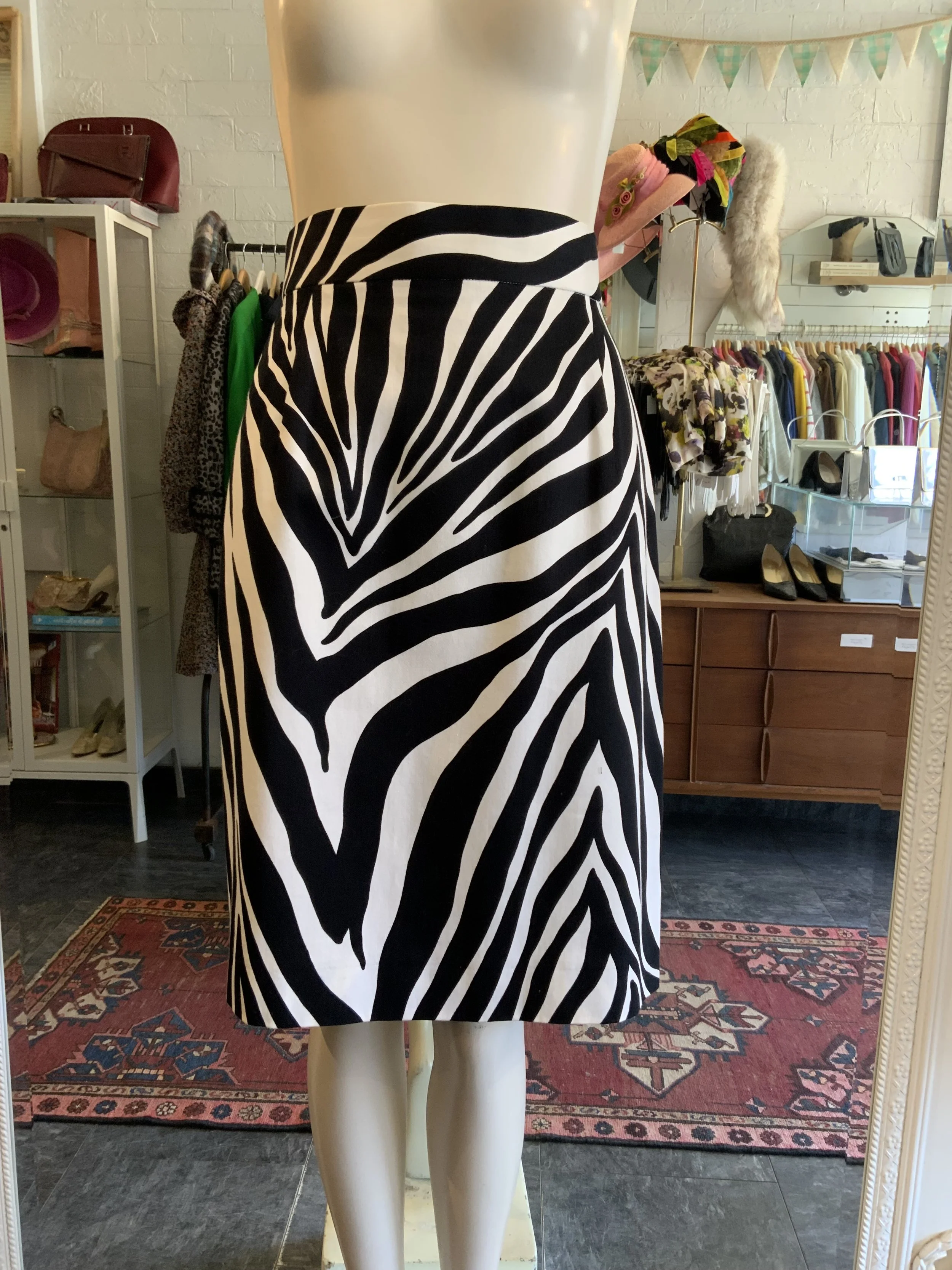 Louis Feraud Zebra print skirt | Size Small